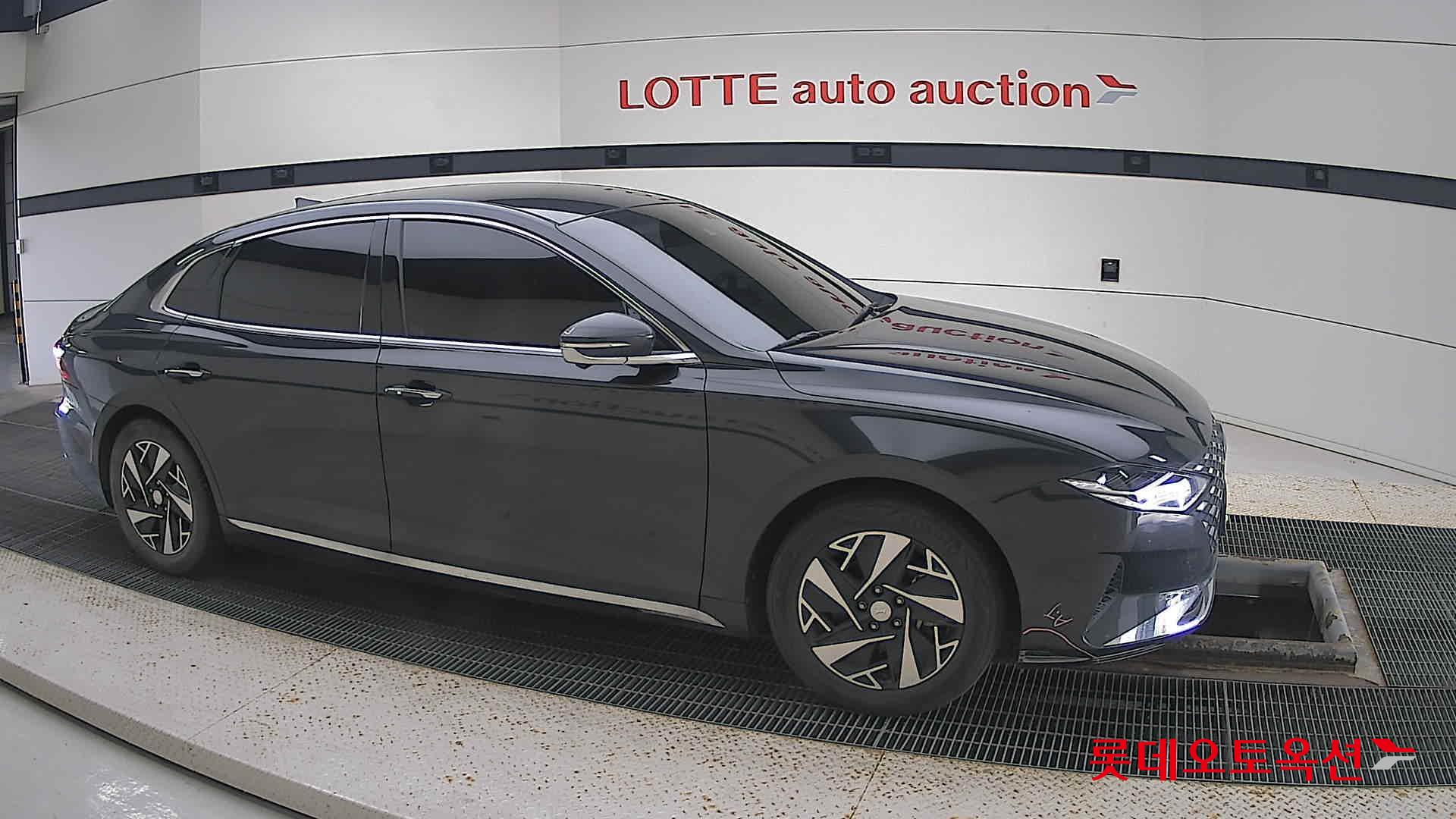 Hyundai Grandeur Hybrid id 3052513 из Кореи 17