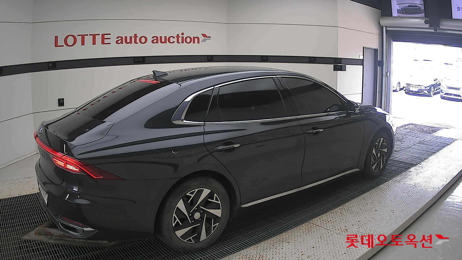 Hyundai Grandeur Hybrid id 3052513 из Кореи 19