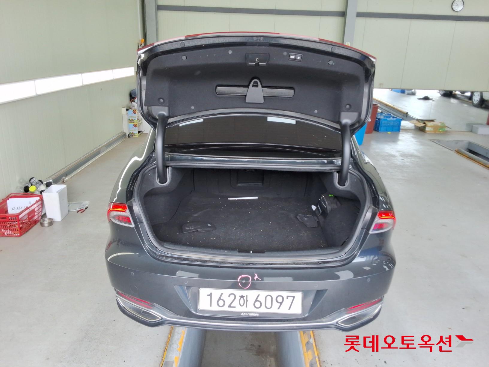 Hyundai Grandeur Hybrid id 3052513 из Кореи 36