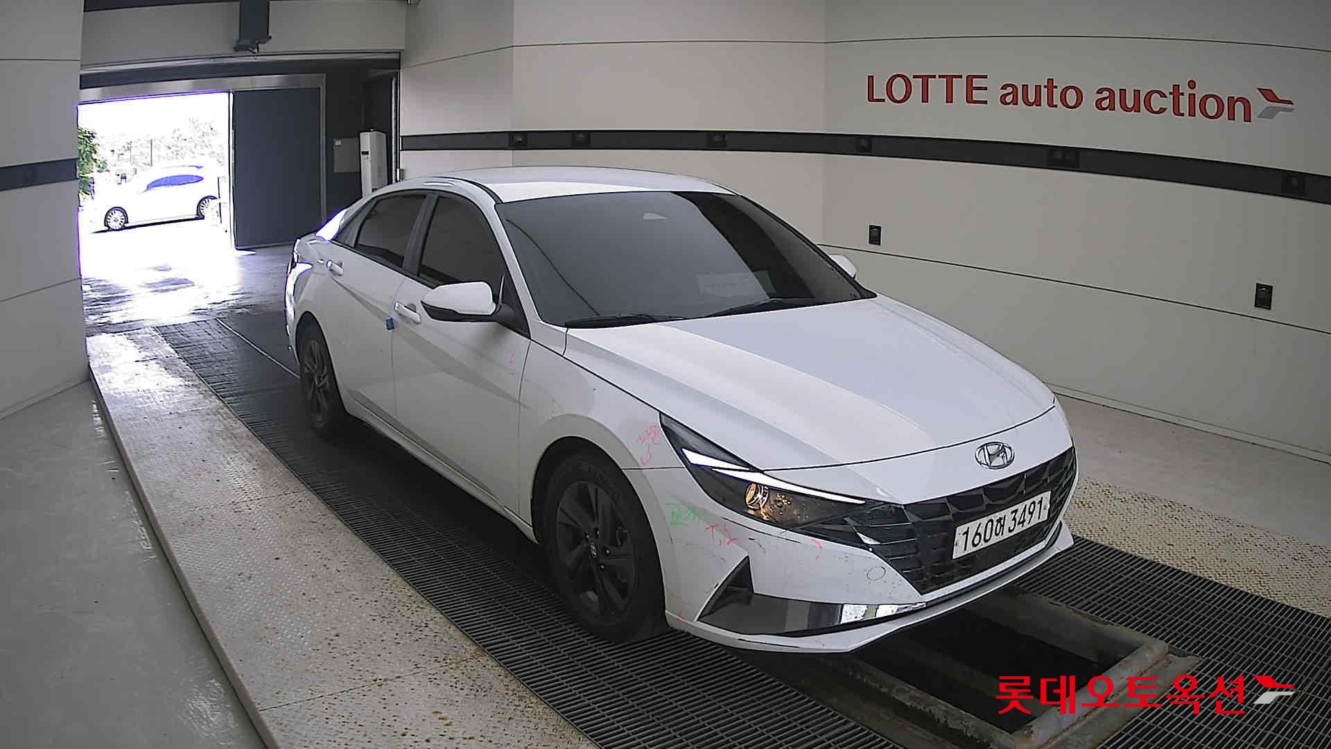 Hyundai Avante Hybrid 2021 Polar White из Кореи, фото 2