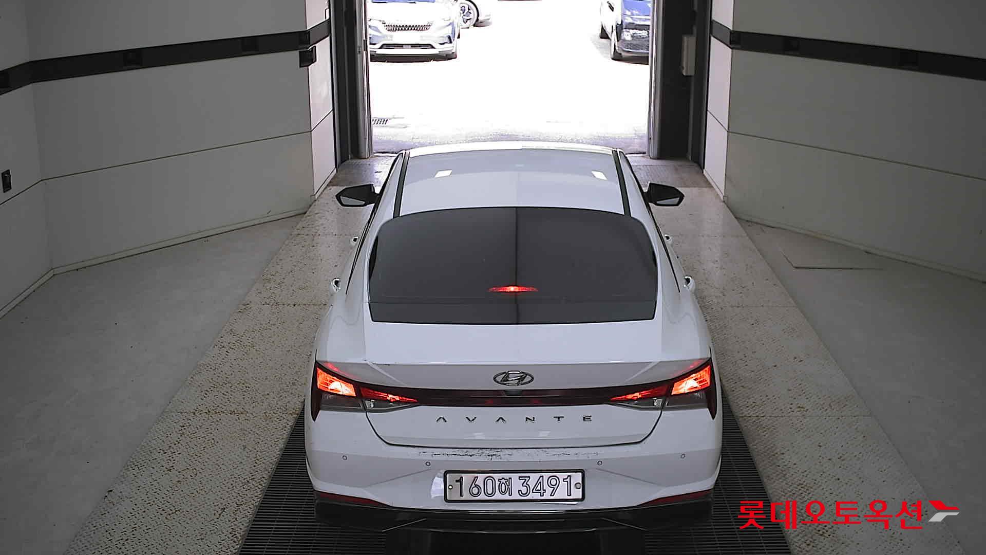 Hyundai Avante Hybrid 2021 Polar White из Кореи, фото 5