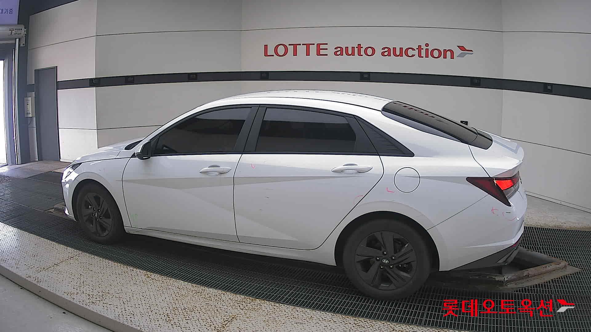 Hyundai Avante Hybrid id 3052540 из Кореи 11