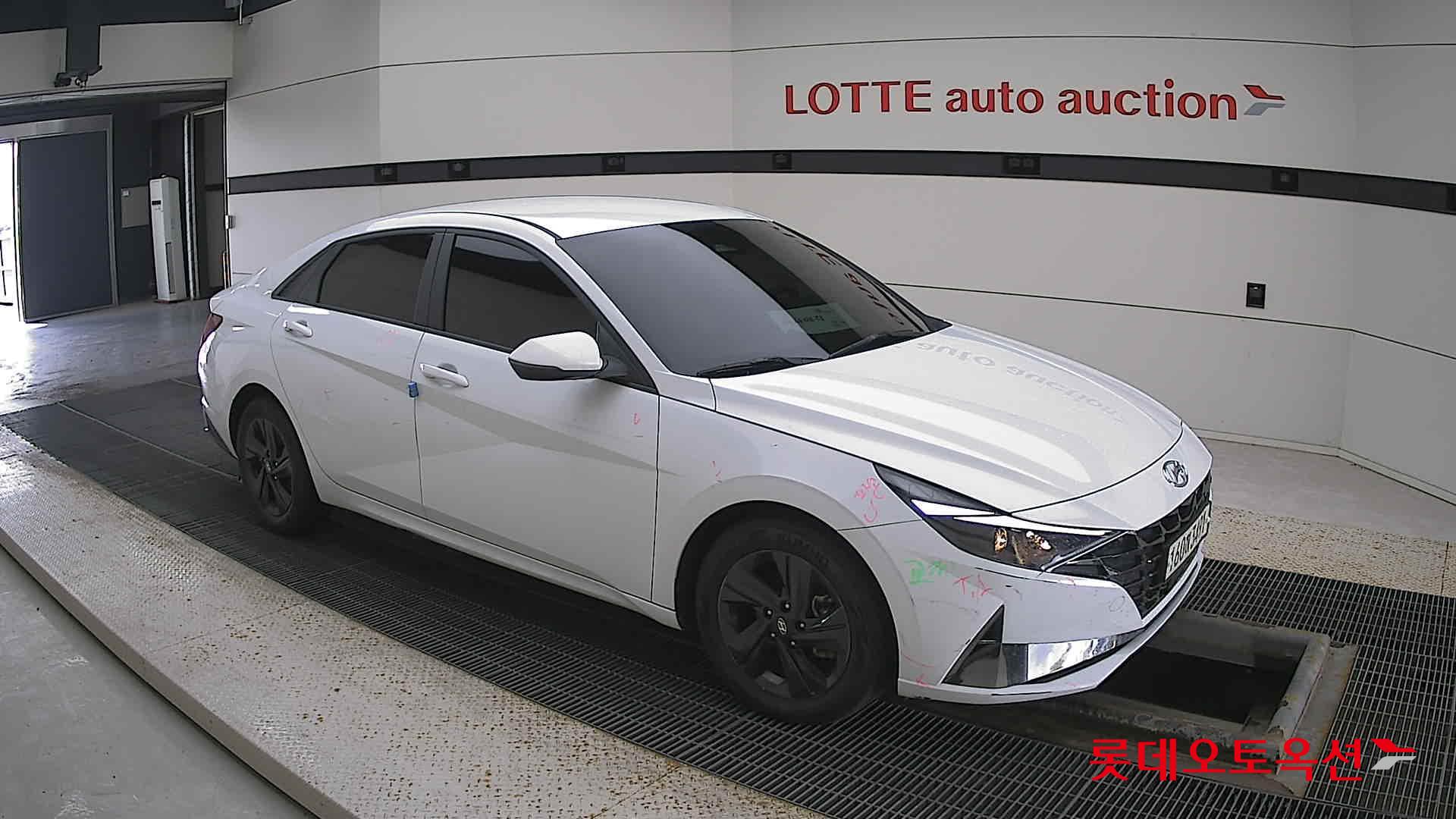 Hyundai Avante Hybrid id 3052540 из Кореи 16