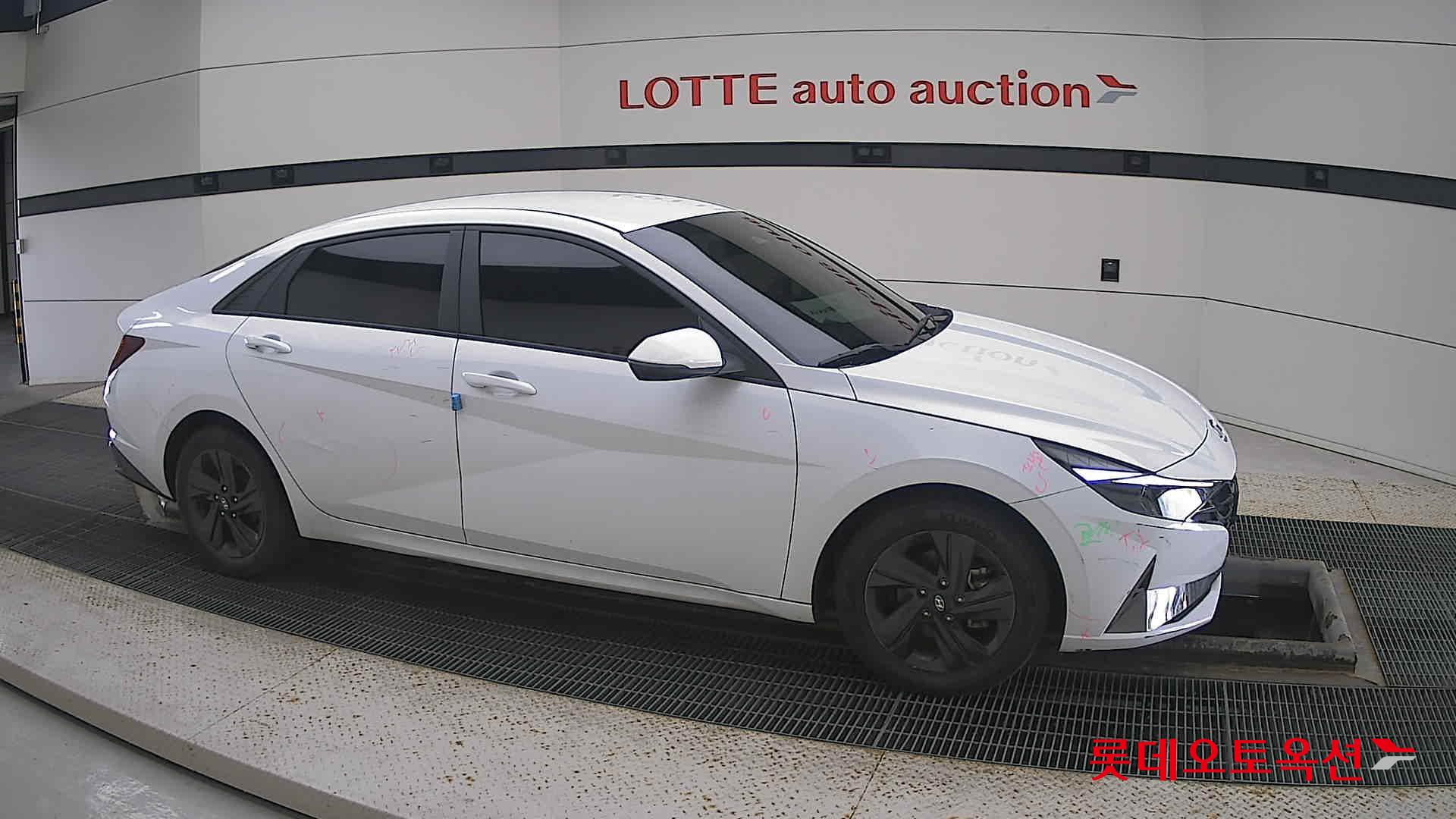 Hyundai Avante Hybrid id 3052540 из Кореи 17