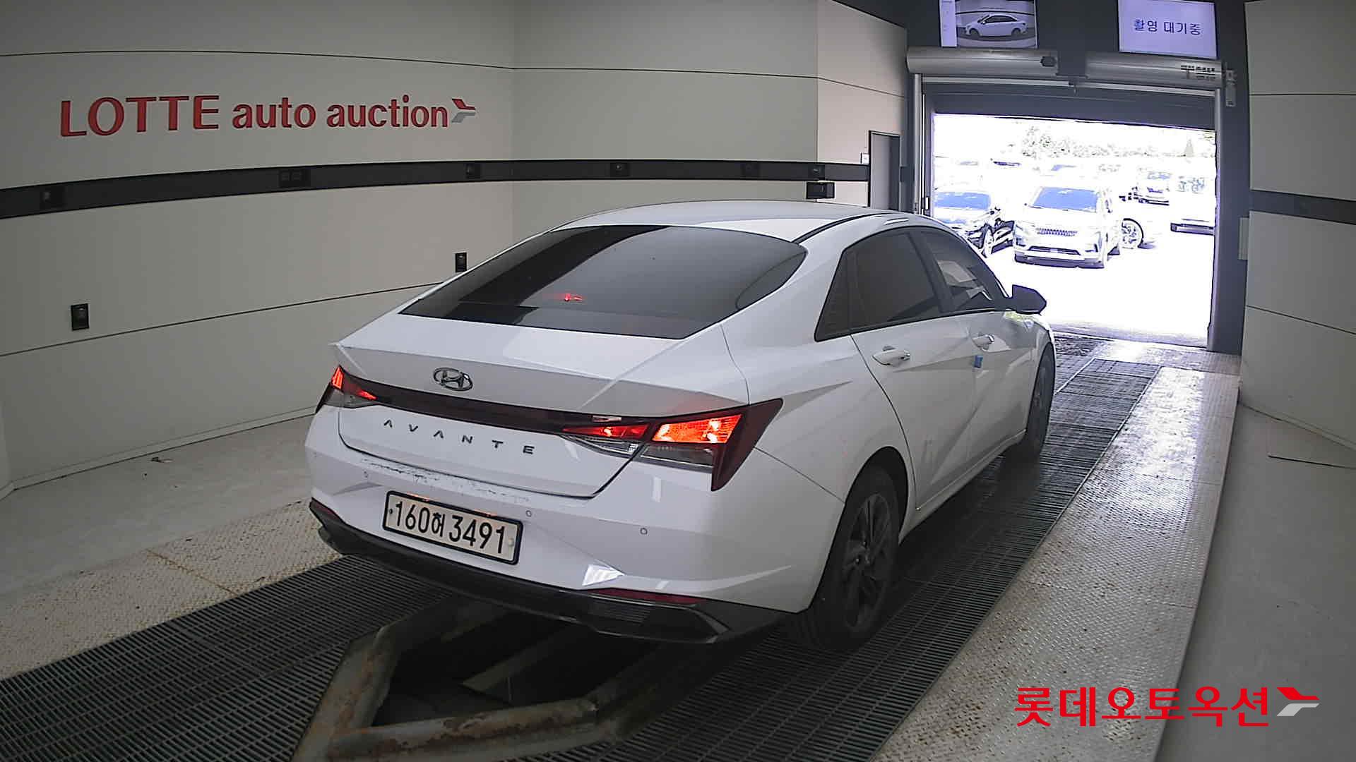 Hyundai Avante Hybrid id 3052540 из Кореи 20