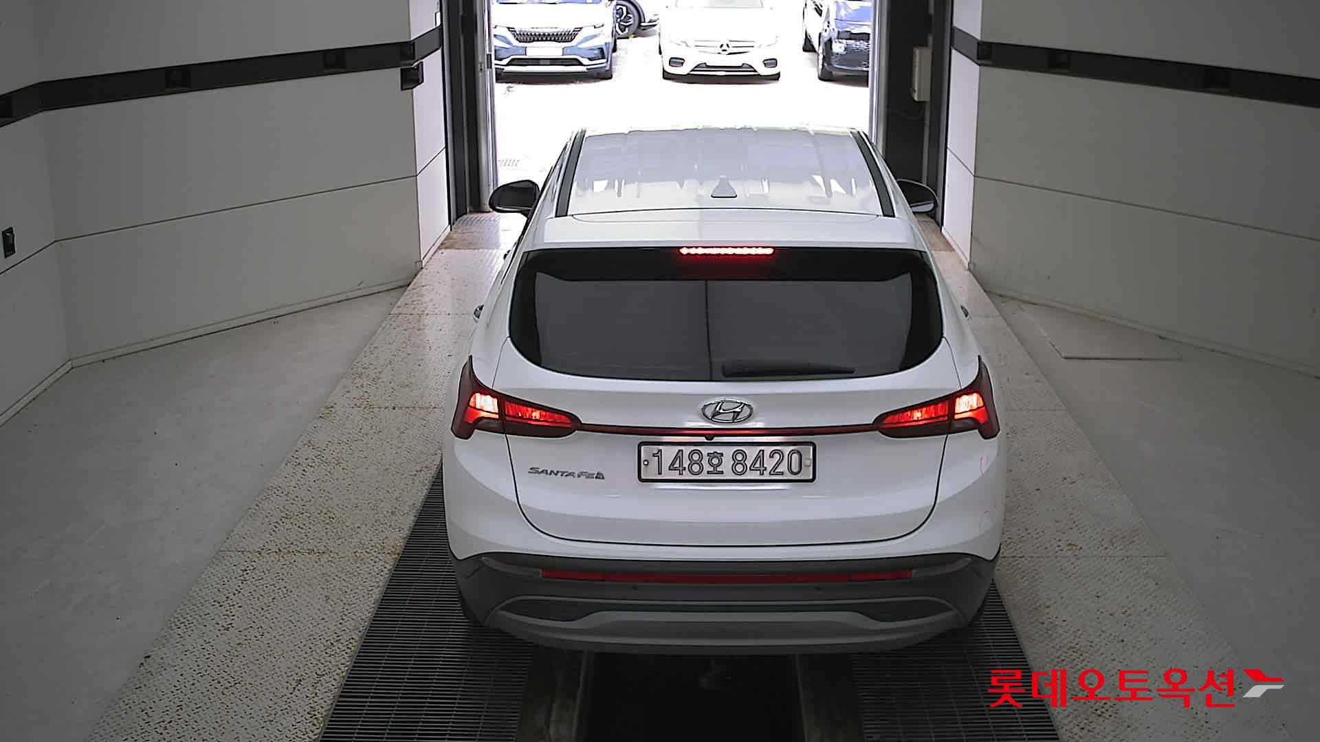 Hyundai Santa Fe Hybrid 2022 Creamy White Pearl (optional) из Кореи, фото 5