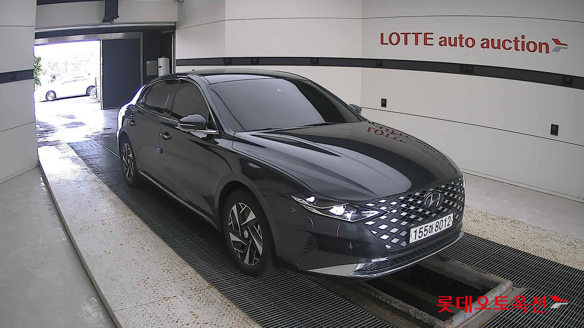 Hyundai Grandeur Hybrid 2022 Forest Black Pearl из Кореи, фото 2