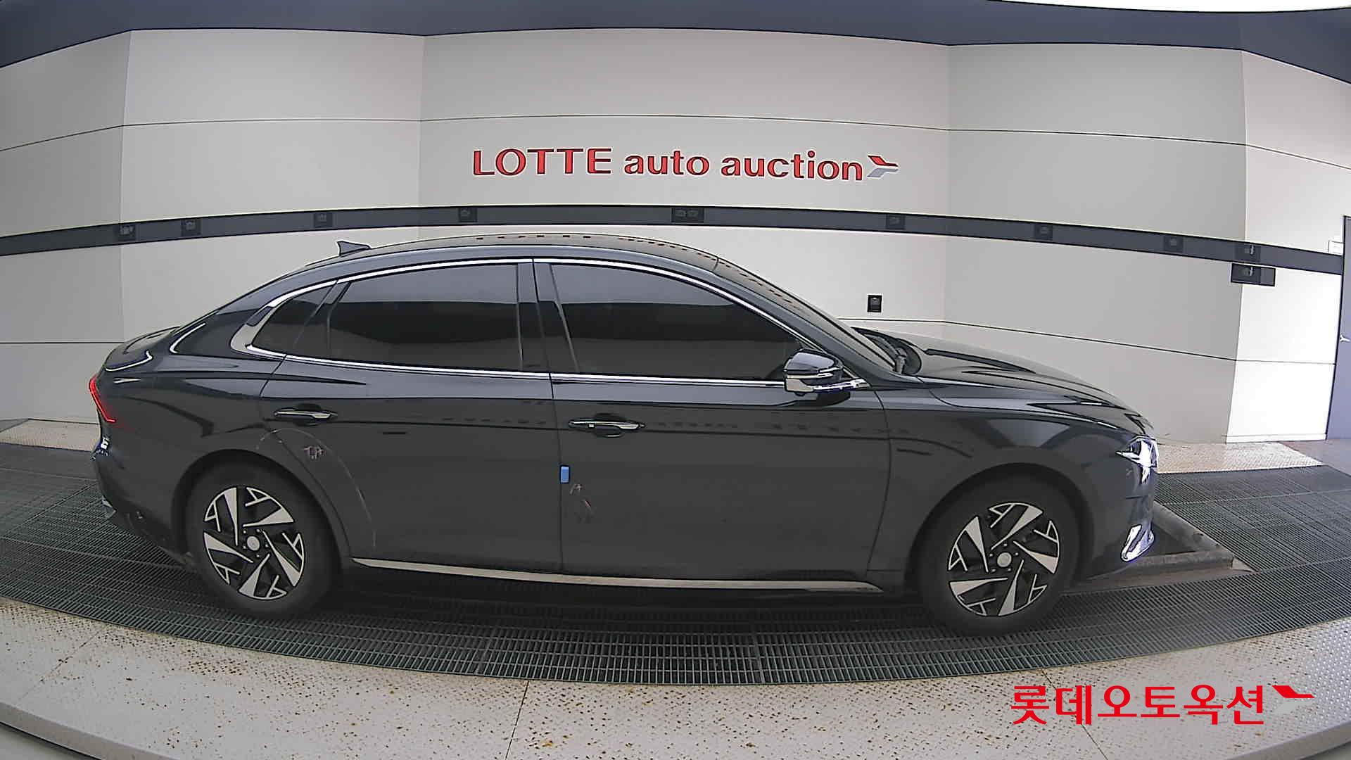 Hyundai Grandeur Hybrid 2022 Forest Black Pearl из Кореи, фото 3