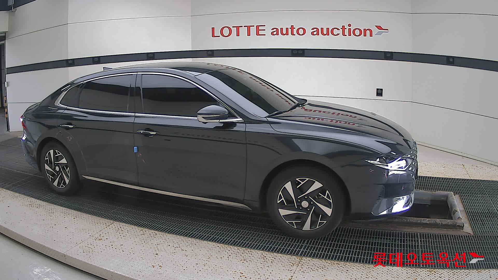 Hyundai Grandeur Hybrid id 3057672 из Кореи 17