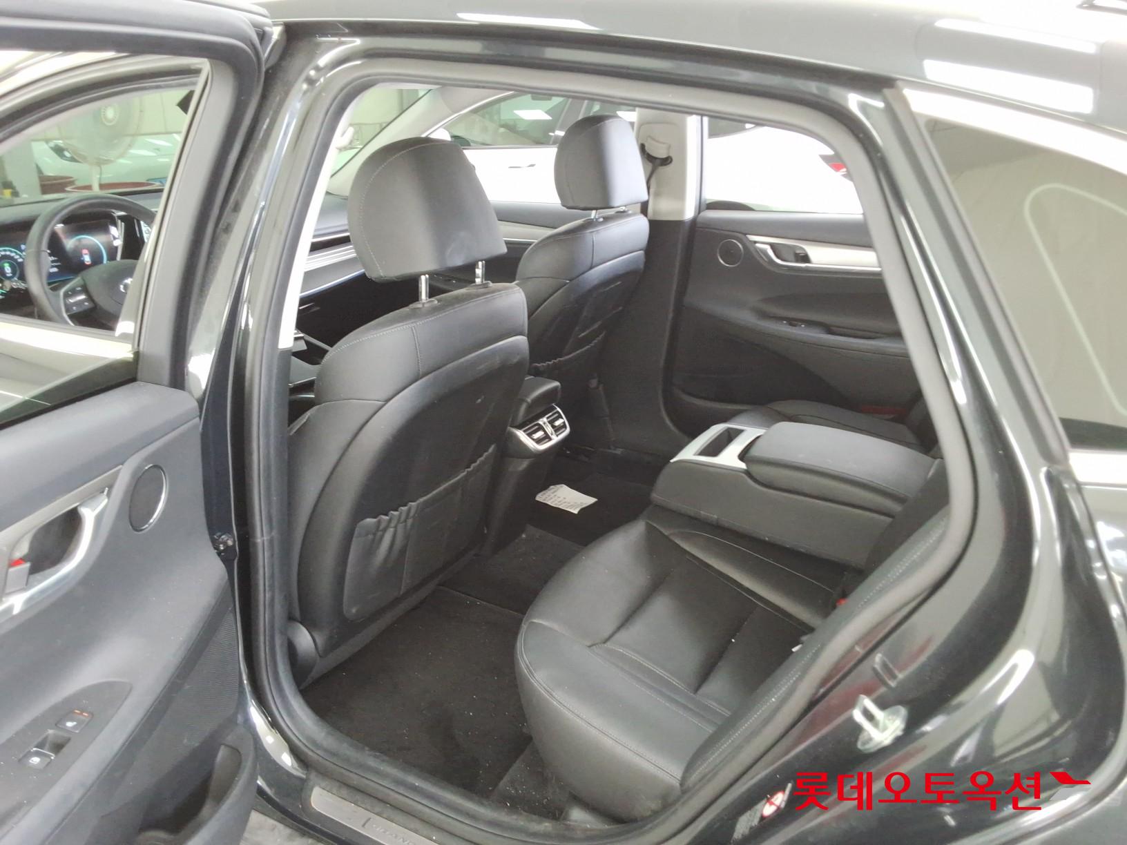 Hyundai Grandeur Hybrid id 3057672 из Кореи 35