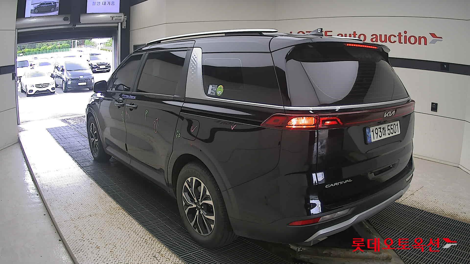 Kia Carnival 2022 Aurora Black Pearl из Кореи, фото 6