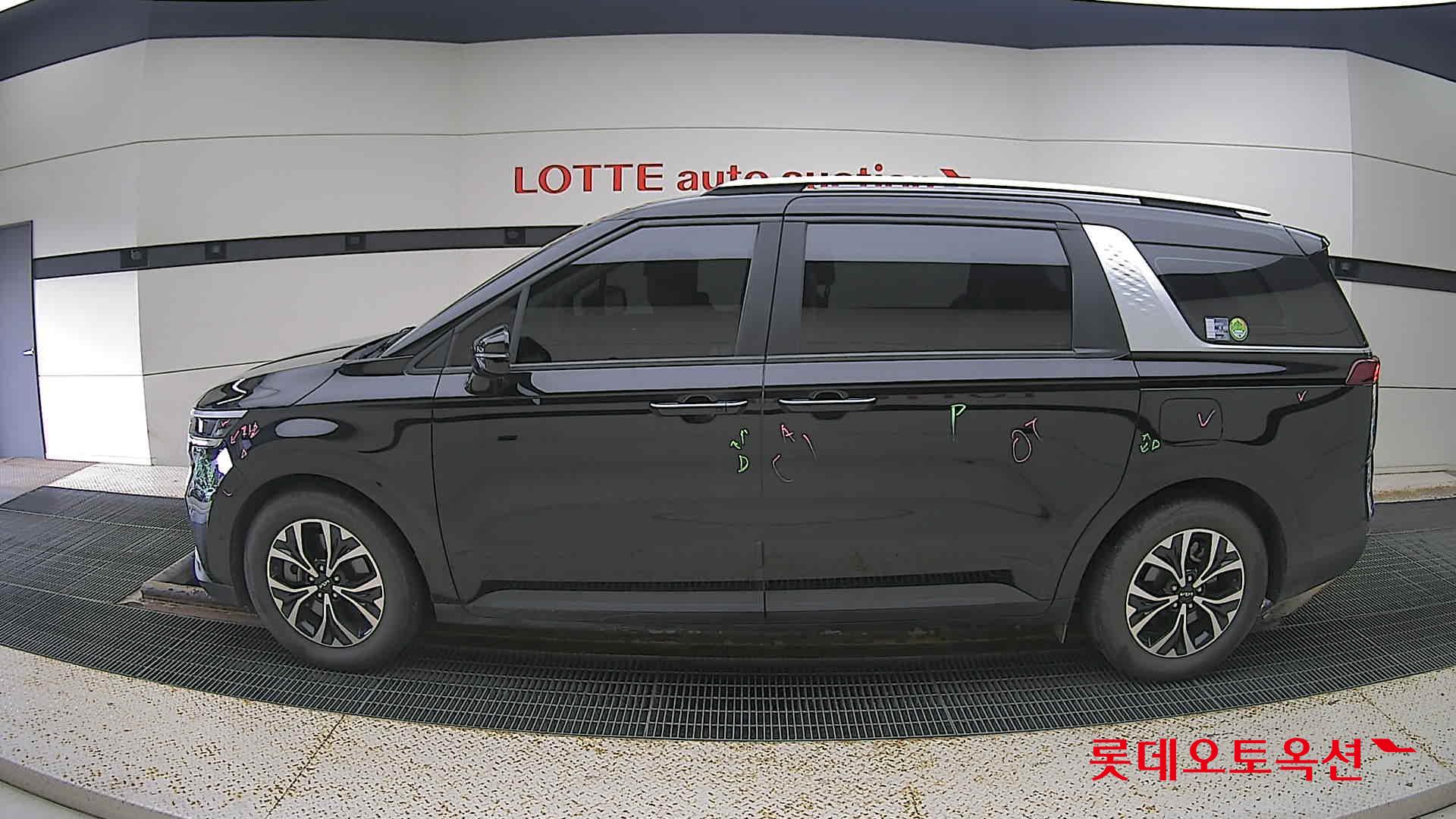 Kia Carnival id 3052564 из Кореи 7