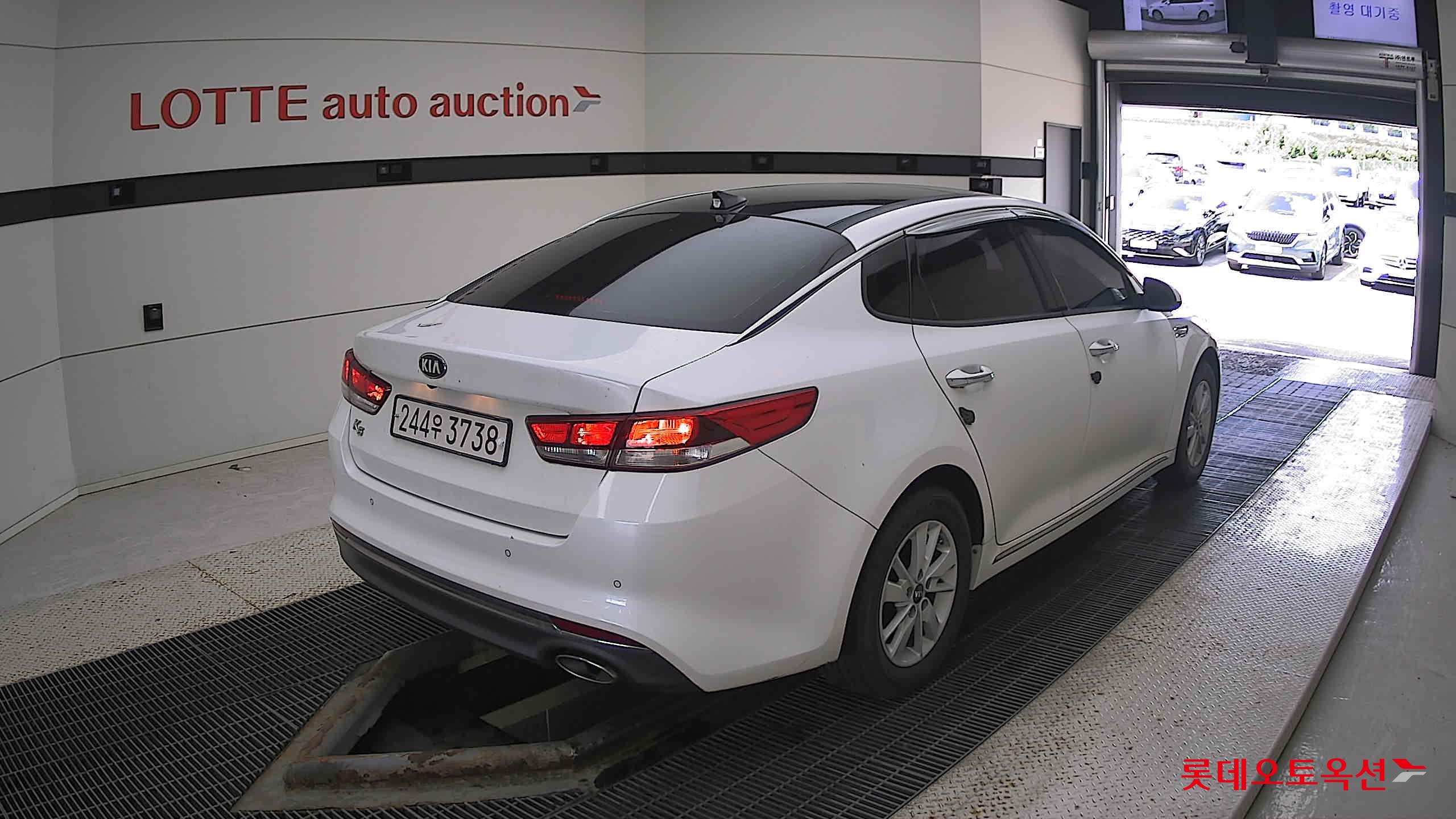 Kia K5 2018 Snow White Pearl (optional) из Кореи, фото 4