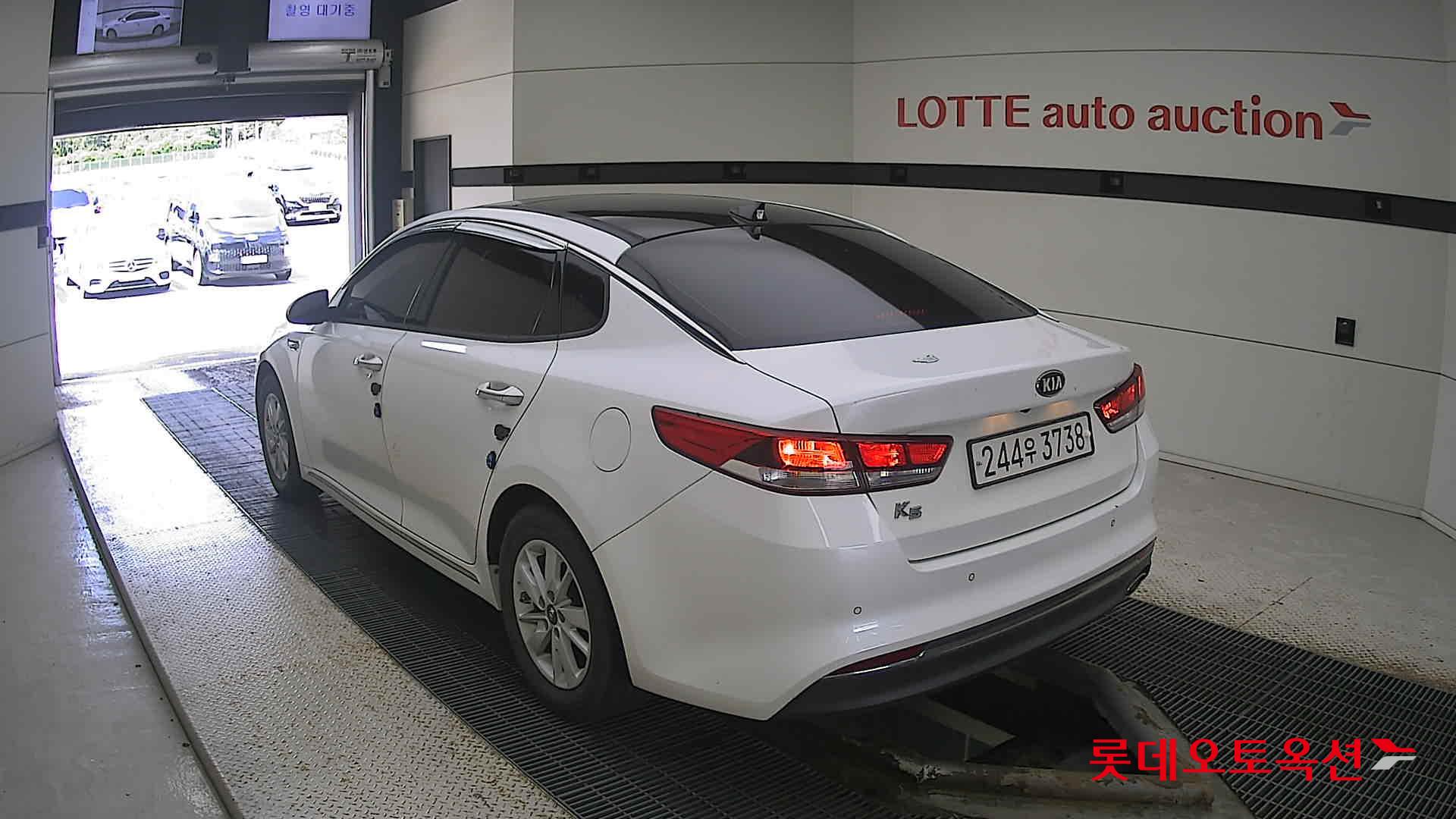 Kia K5 2018 Snow White Pearl (optional) из Кореи, фото 6