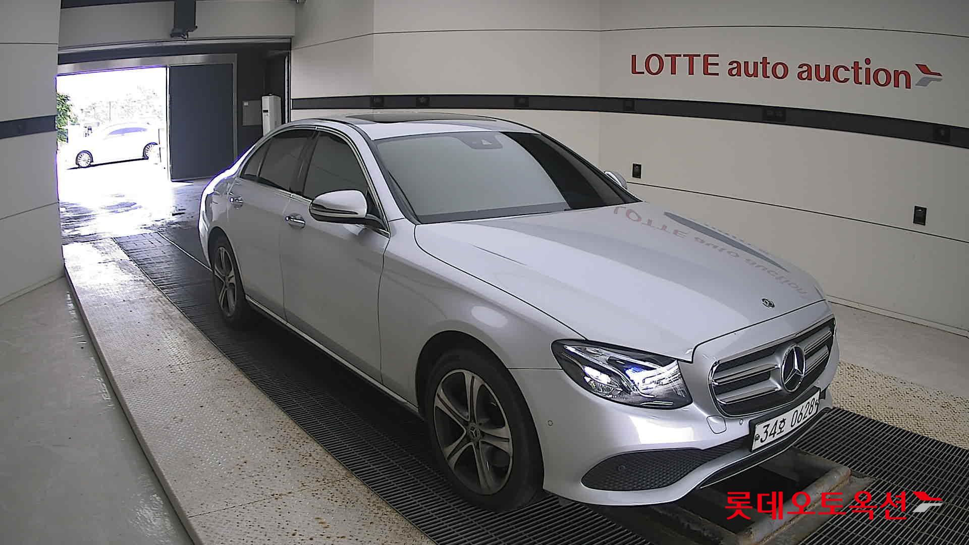 مرسيدس E220D