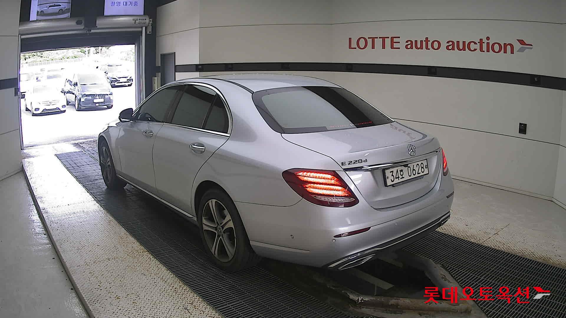 مرسيدس E220D