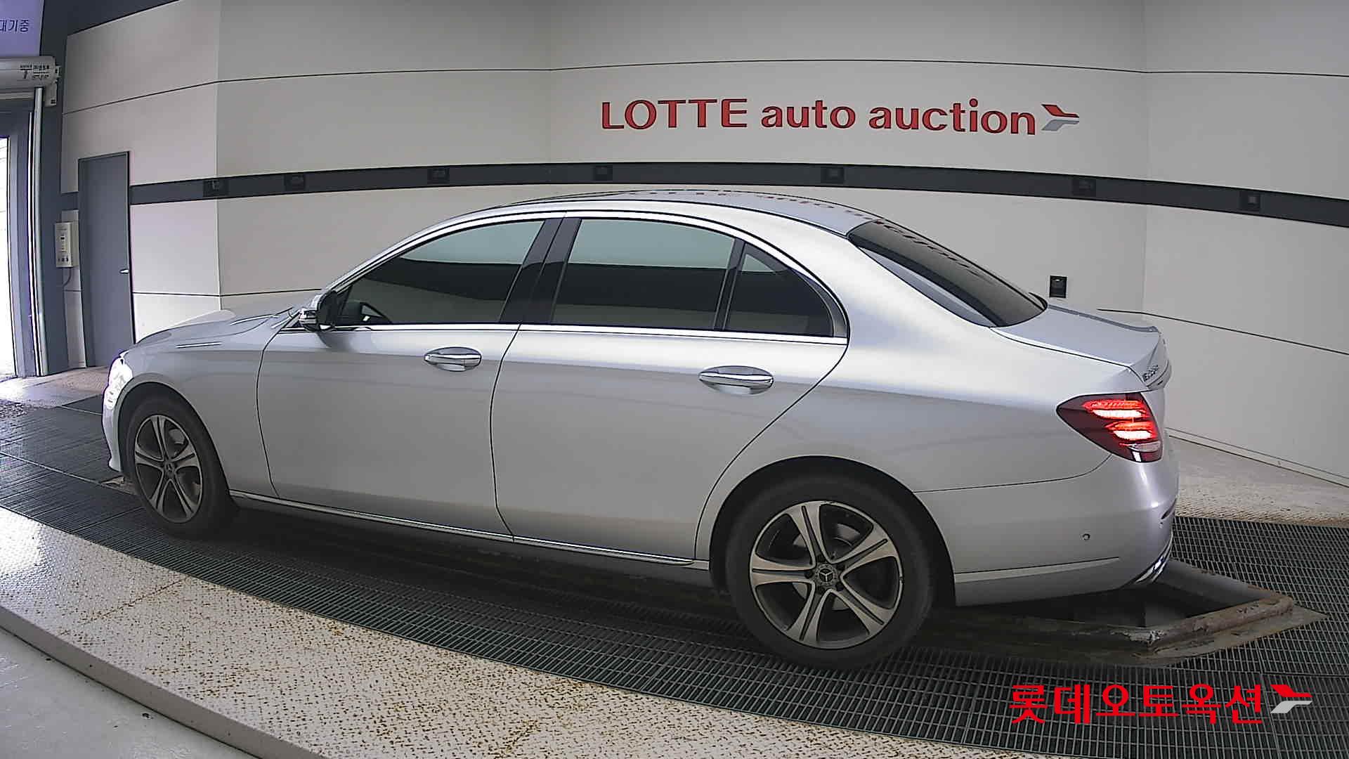 مرسيدس E220D