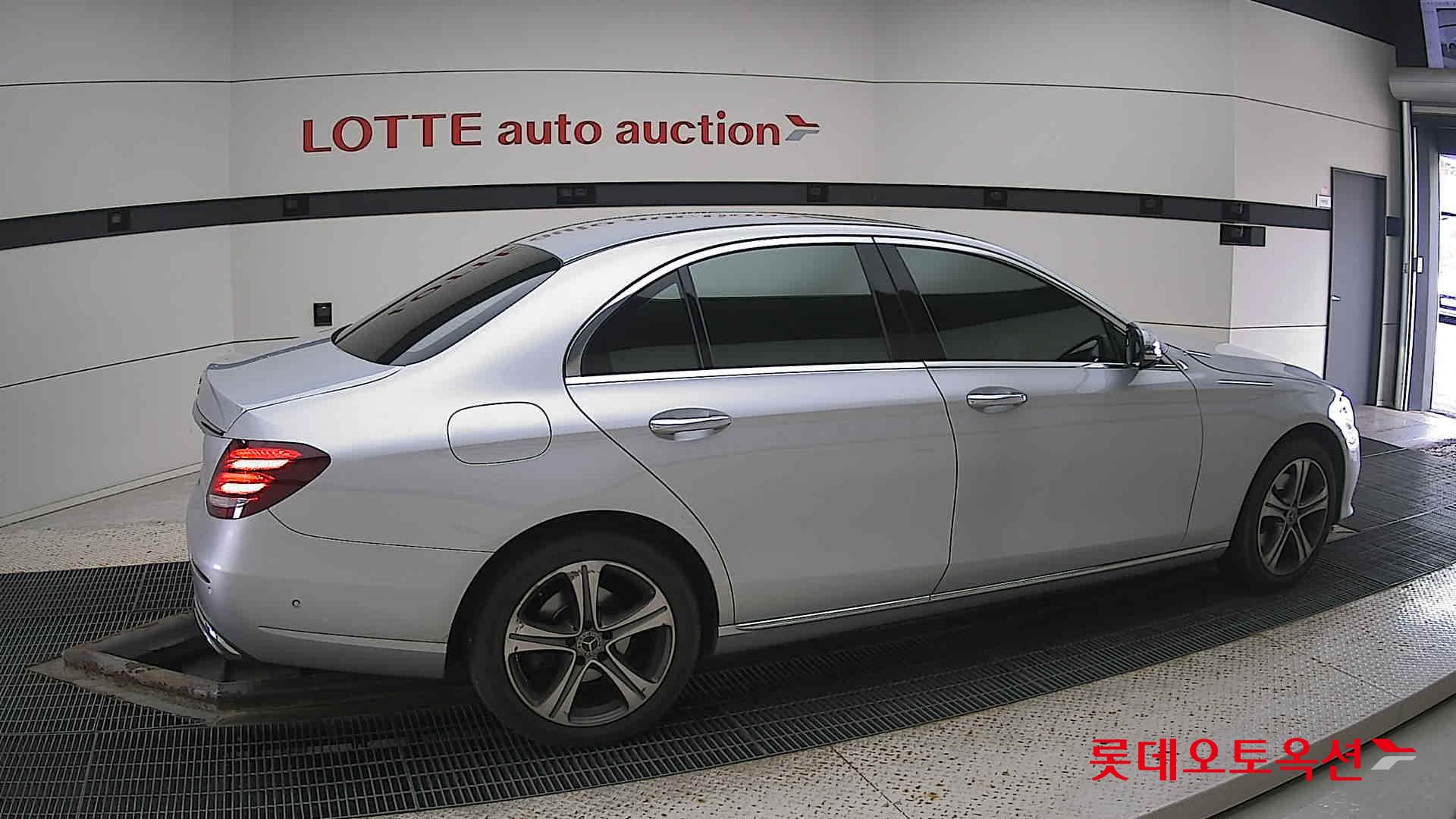 مرسيدس E220D