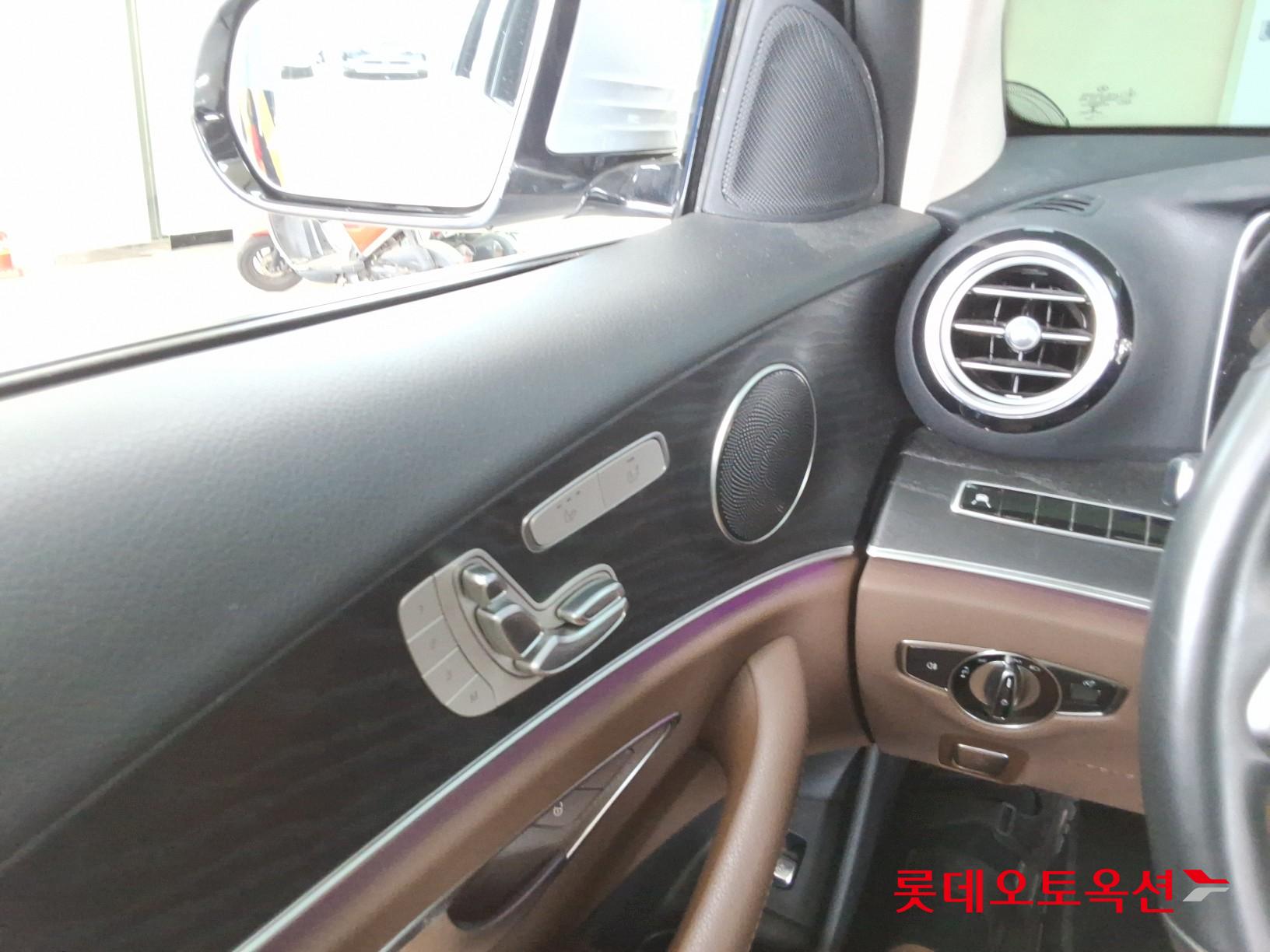 مرسيدس E220D
