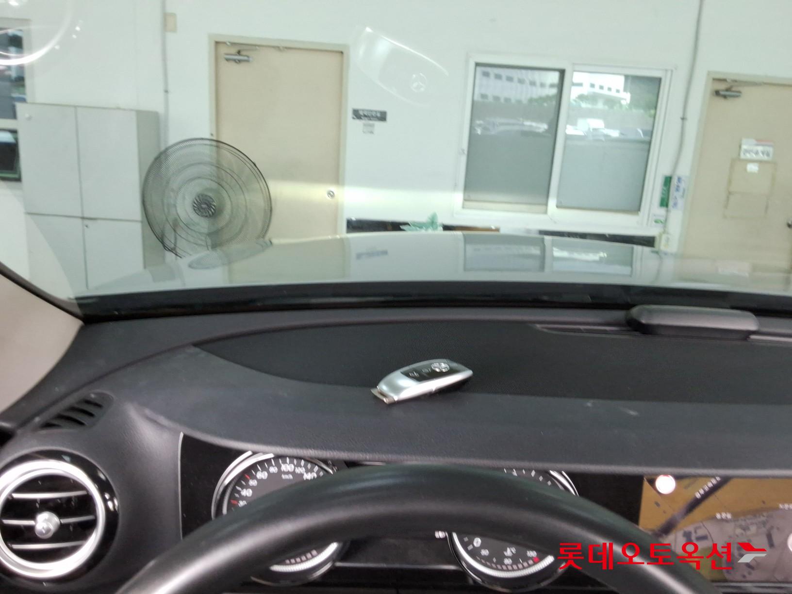 مرسيدس E220D
