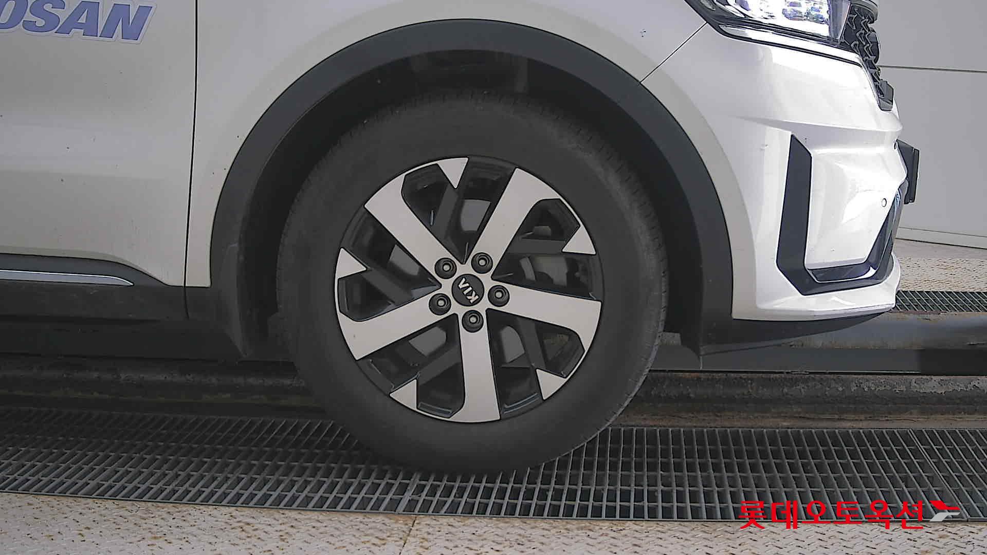 Kia Sorento id 3052575 из Кореи 23