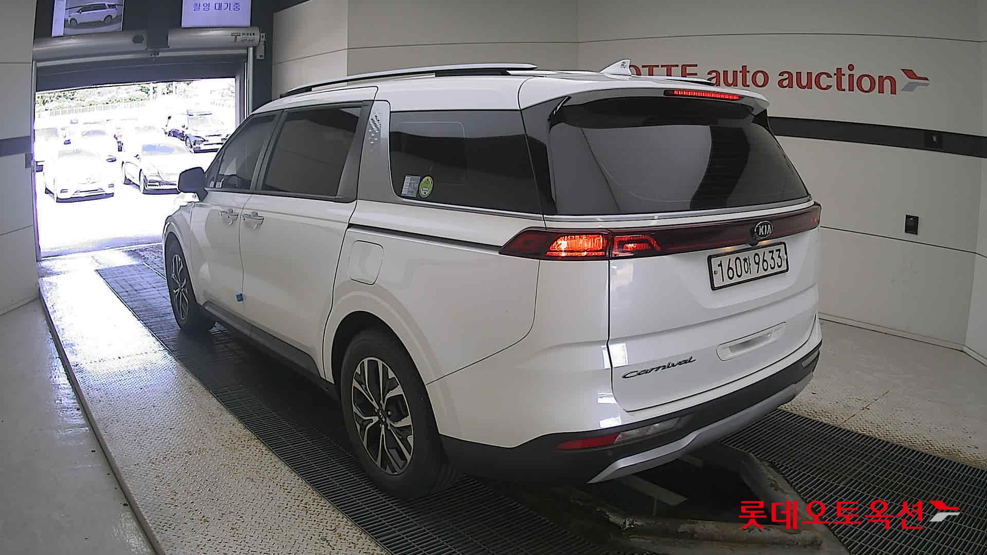 Kia Carnival 2021 Snow White Pearl (optional) из Кореи, фото 6