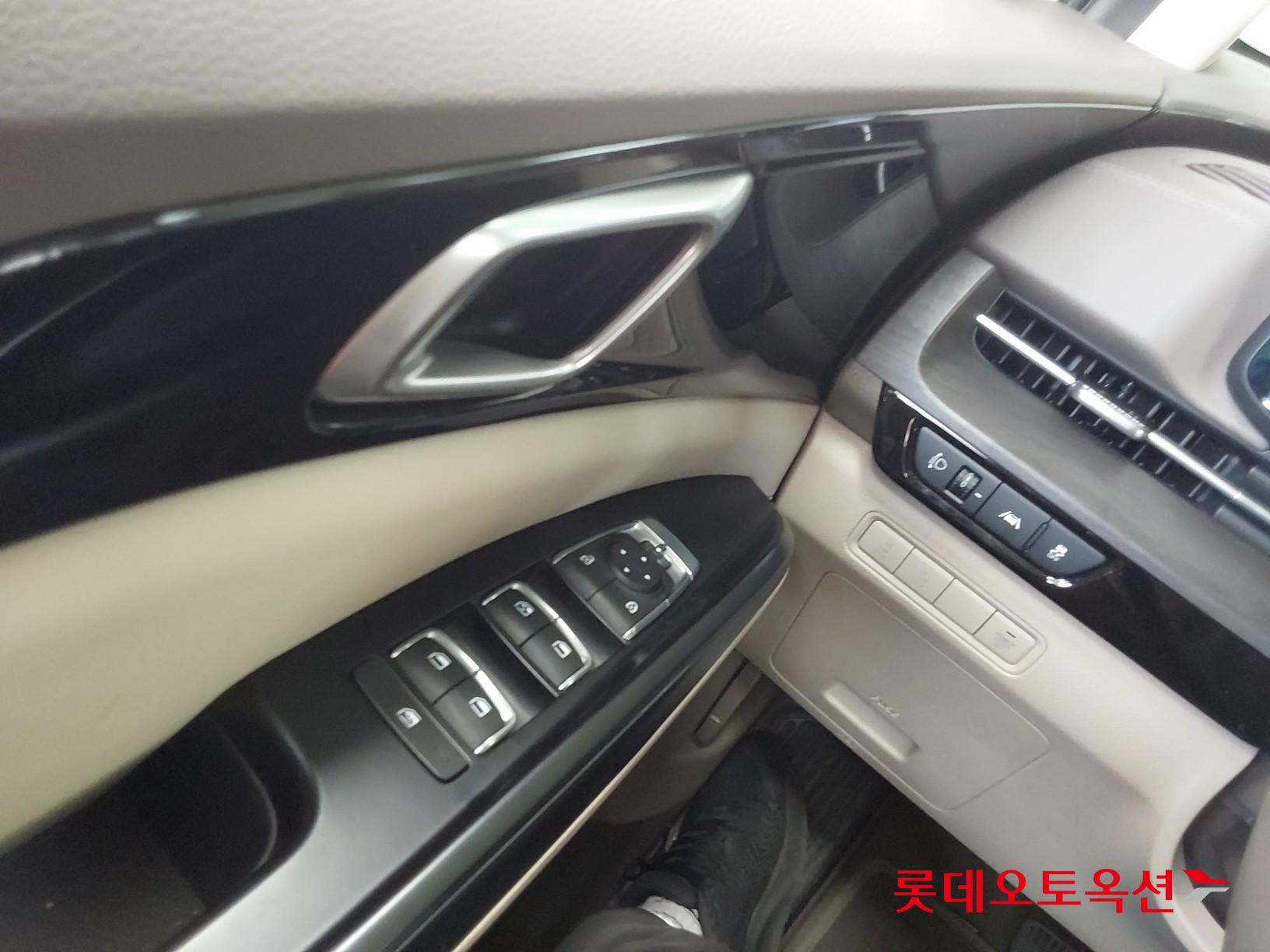 Kia Carnival id 3057720 из Кореи 28