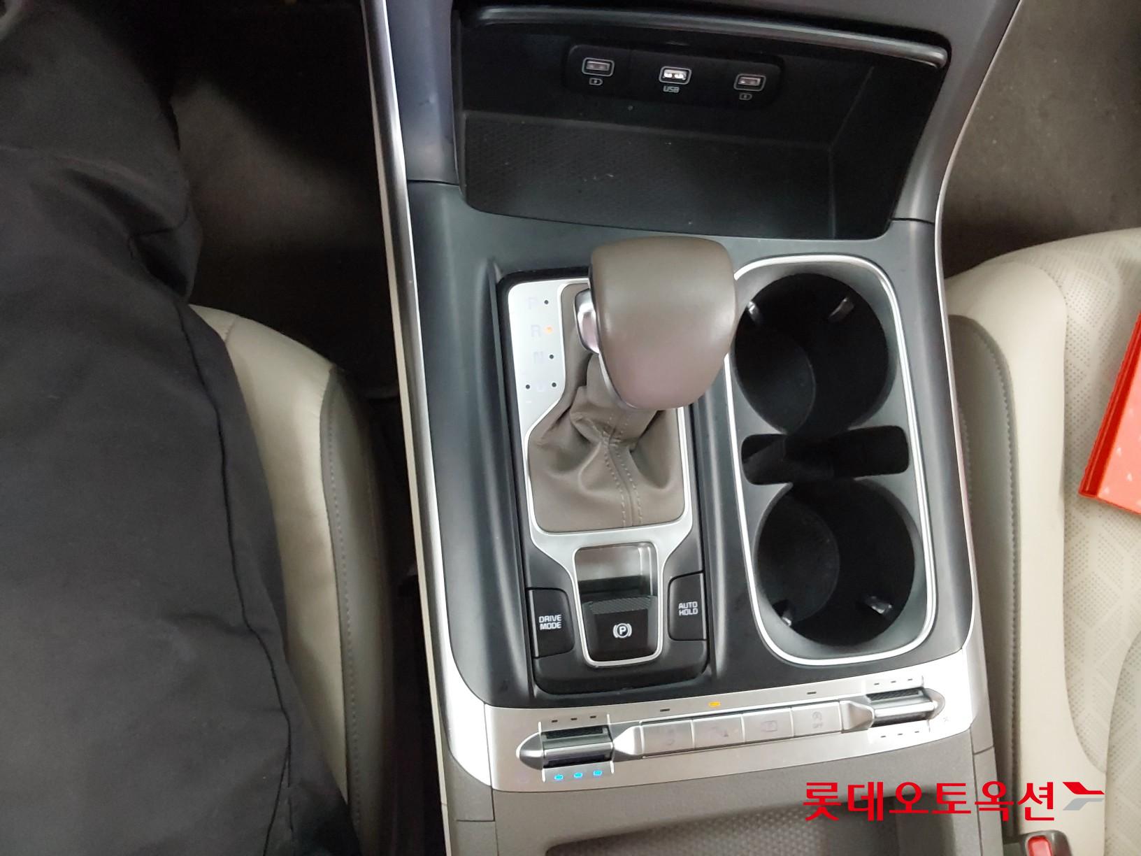 Kia Carnival id 3057720 из Кореи 33