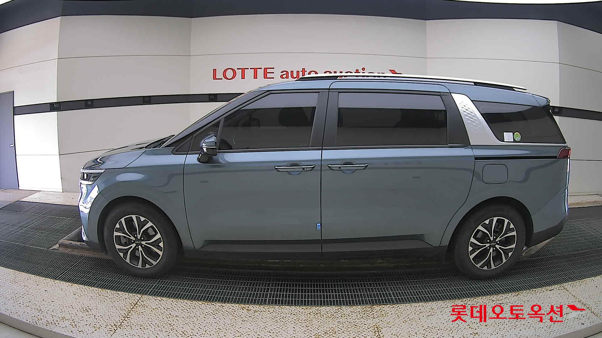 Kia Carnival id 3057647 из Кореи 7