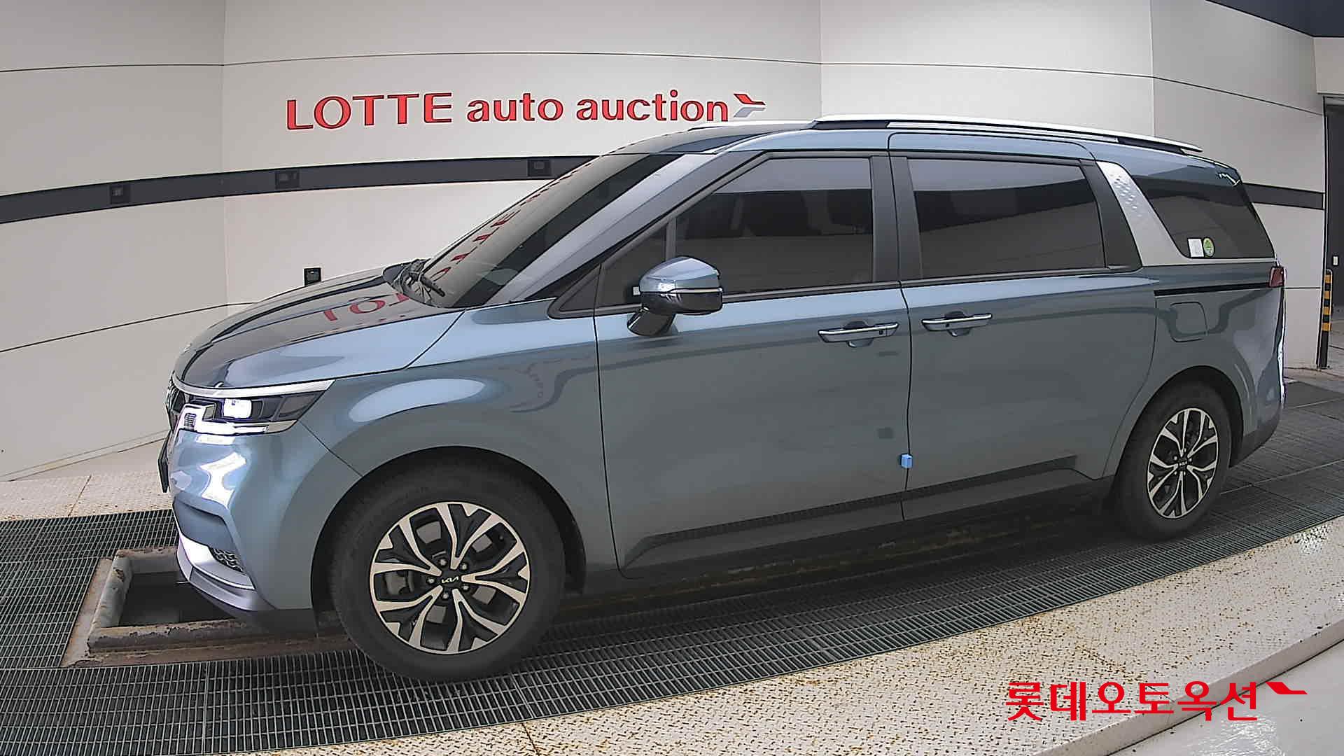 Kia Carnival id 3057647 из Кореи 12