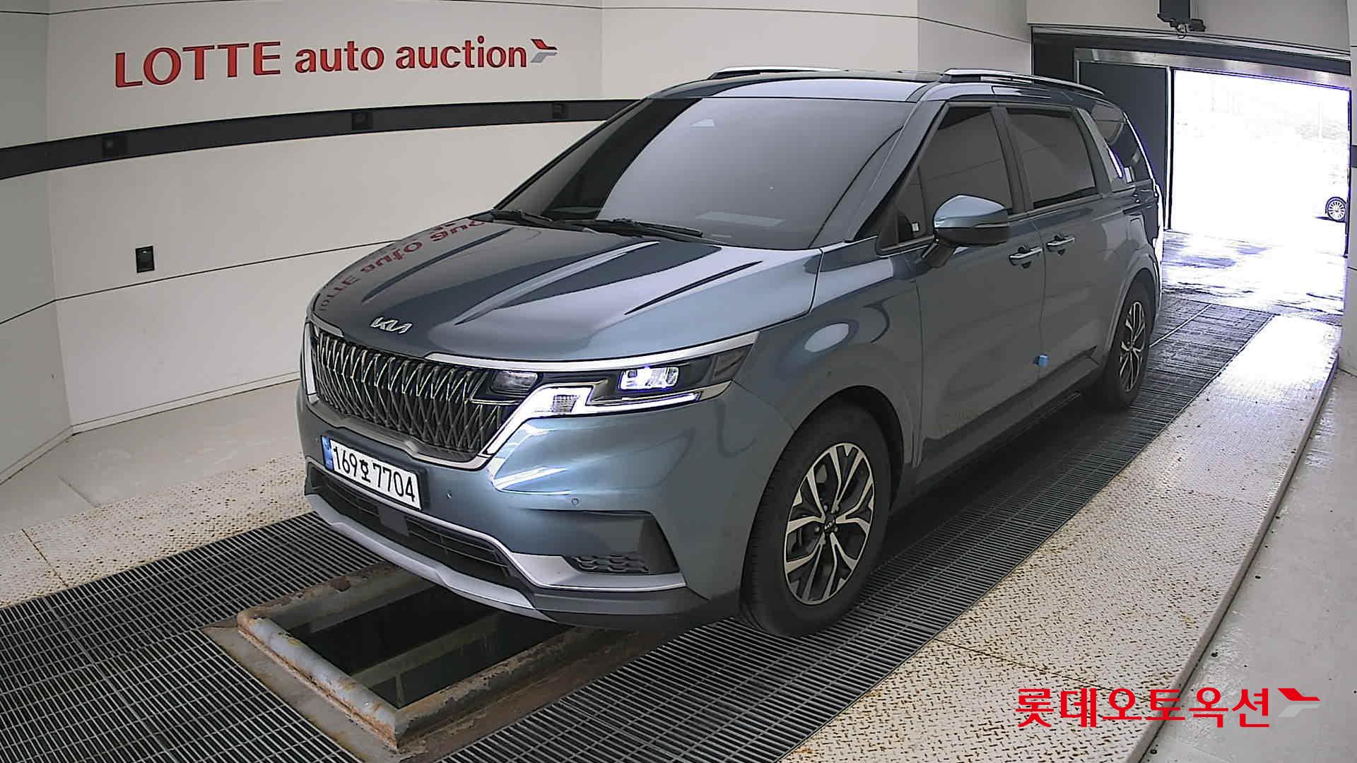 Kia Carnival id 3057647 из Кореи 14