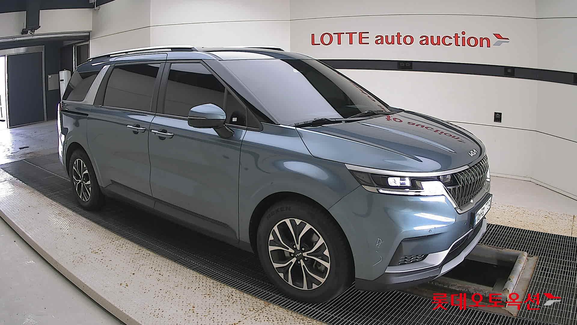 Kia Carnival id 3057647 из Кореи 16