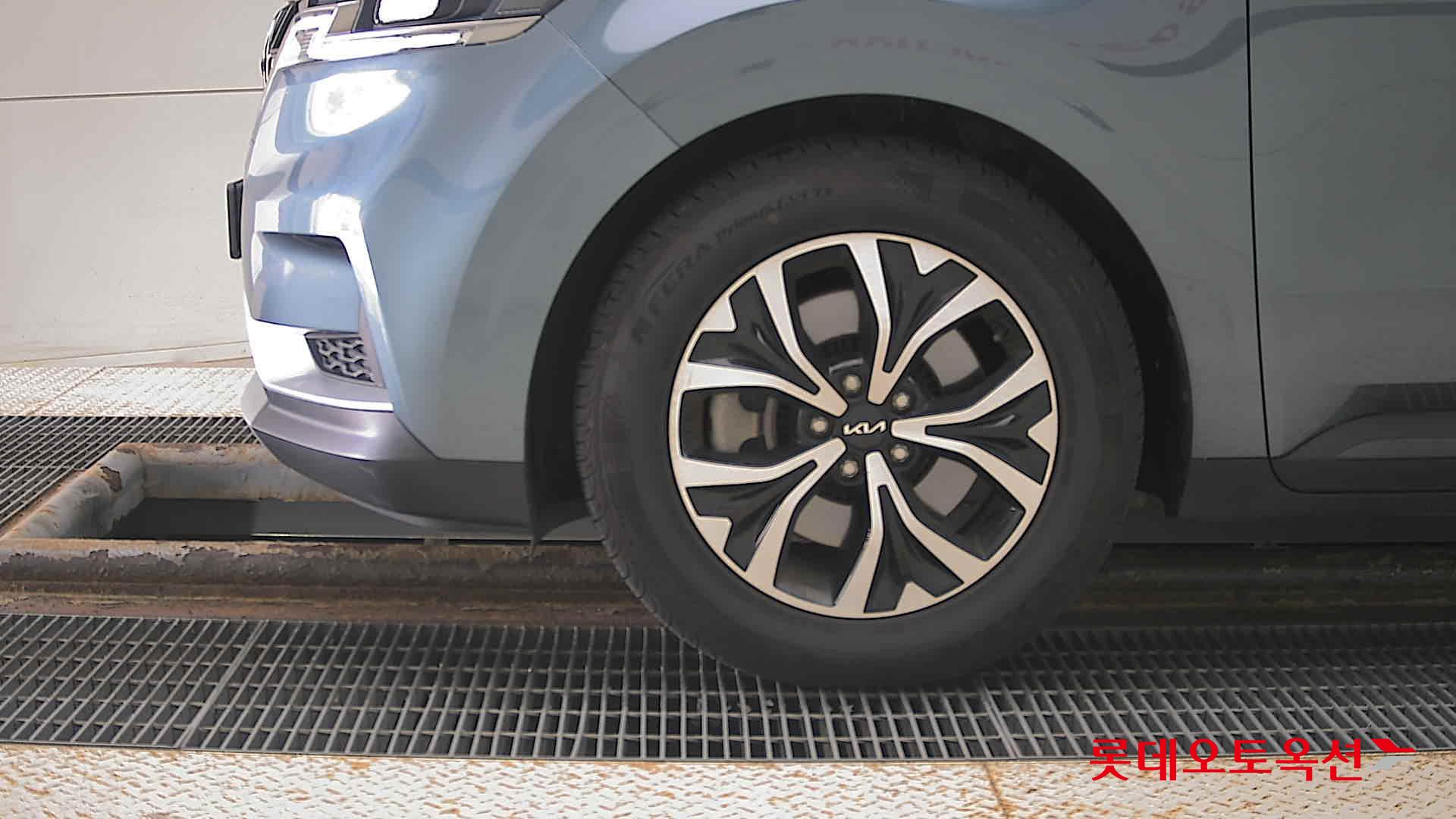 Kia Carnival id 3057647 из Кореи 21