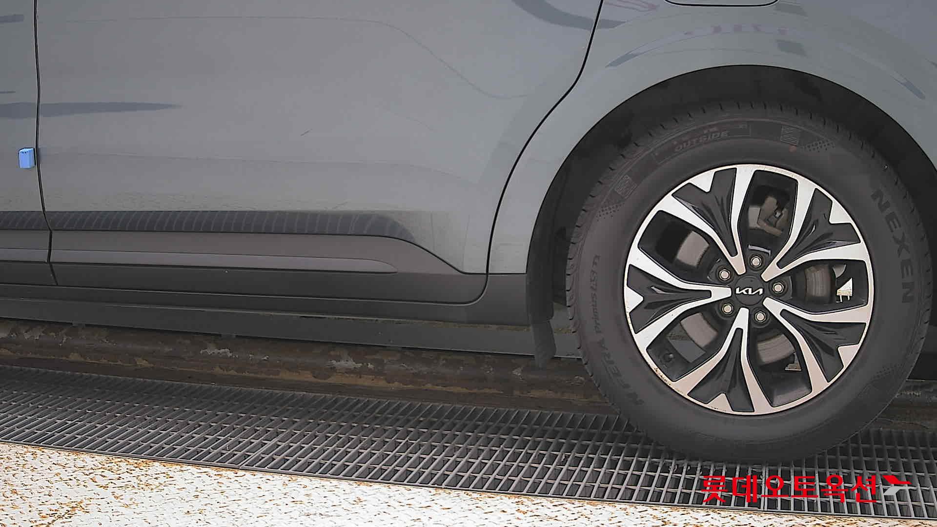 Kia Carnival id 3057647 из Кореи 22