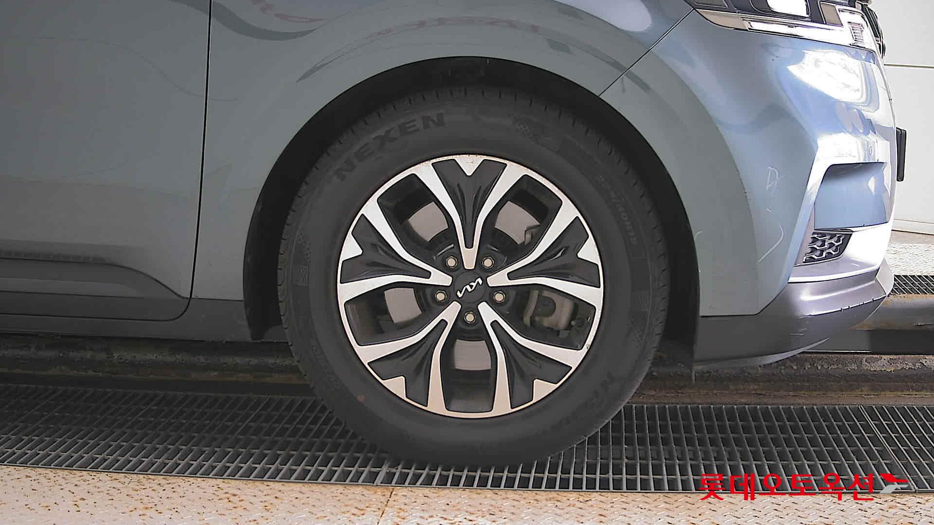 Kia Carnival id 3057647 из Кореи 23