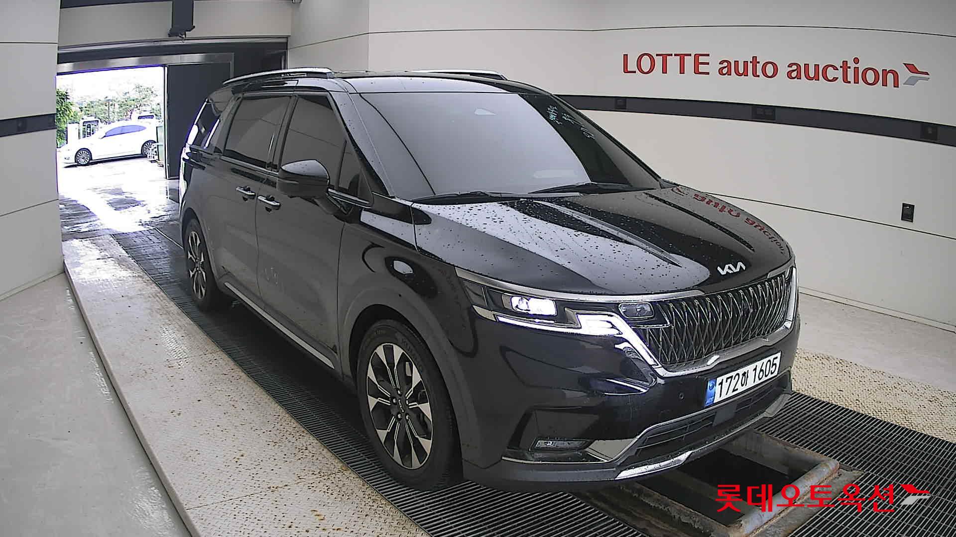 Kia Carnival Limousine 2023 Aurora Black Pearl из Кореи, фото 2