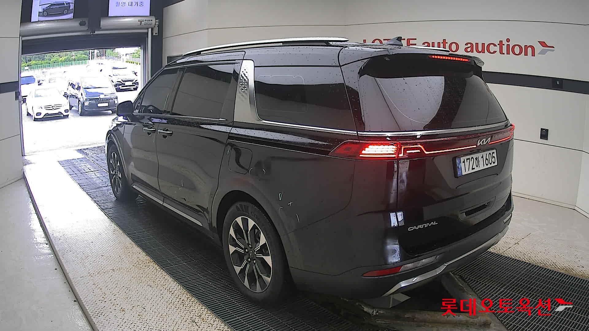 Kia Carnival Limousine 2023 Aurora Black Pearl из Кореи, фото 6