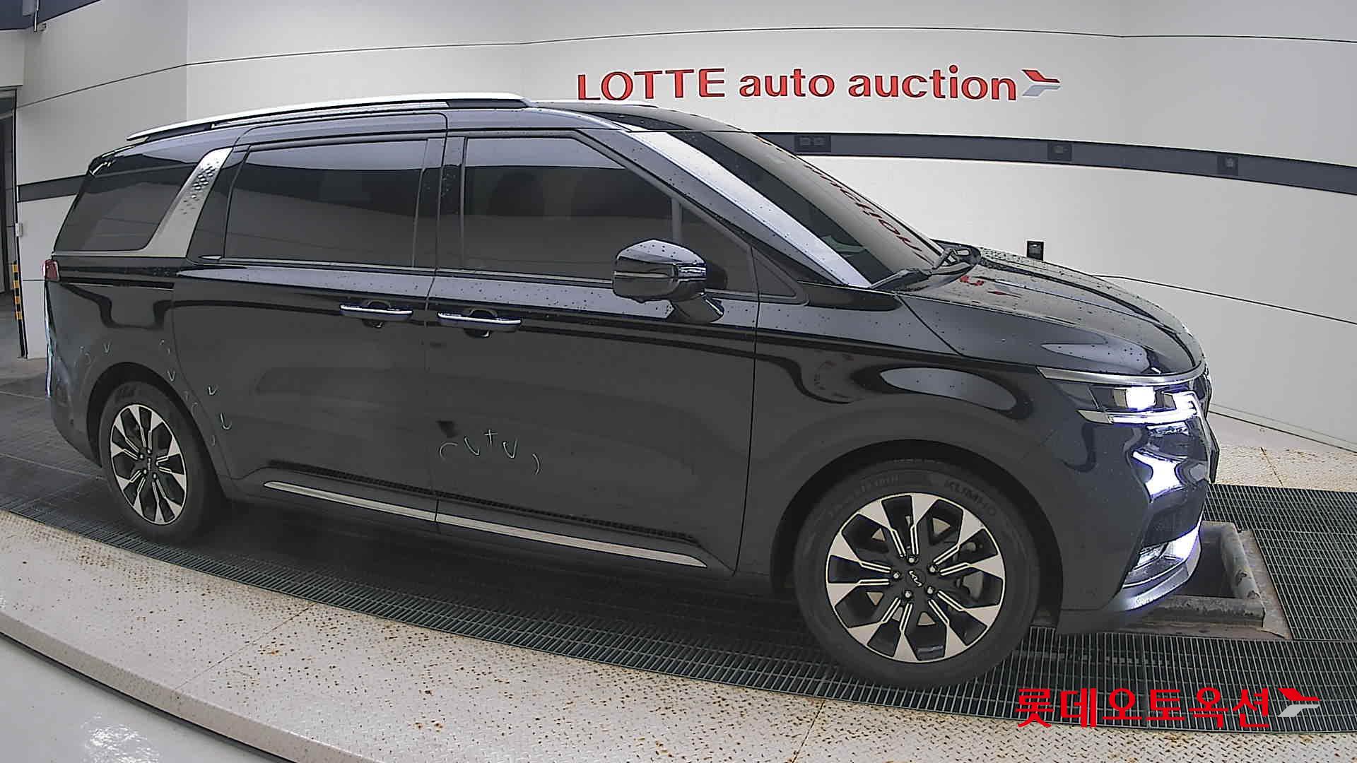 Kia Carnival Limousine id 3057717 из Кореи 17