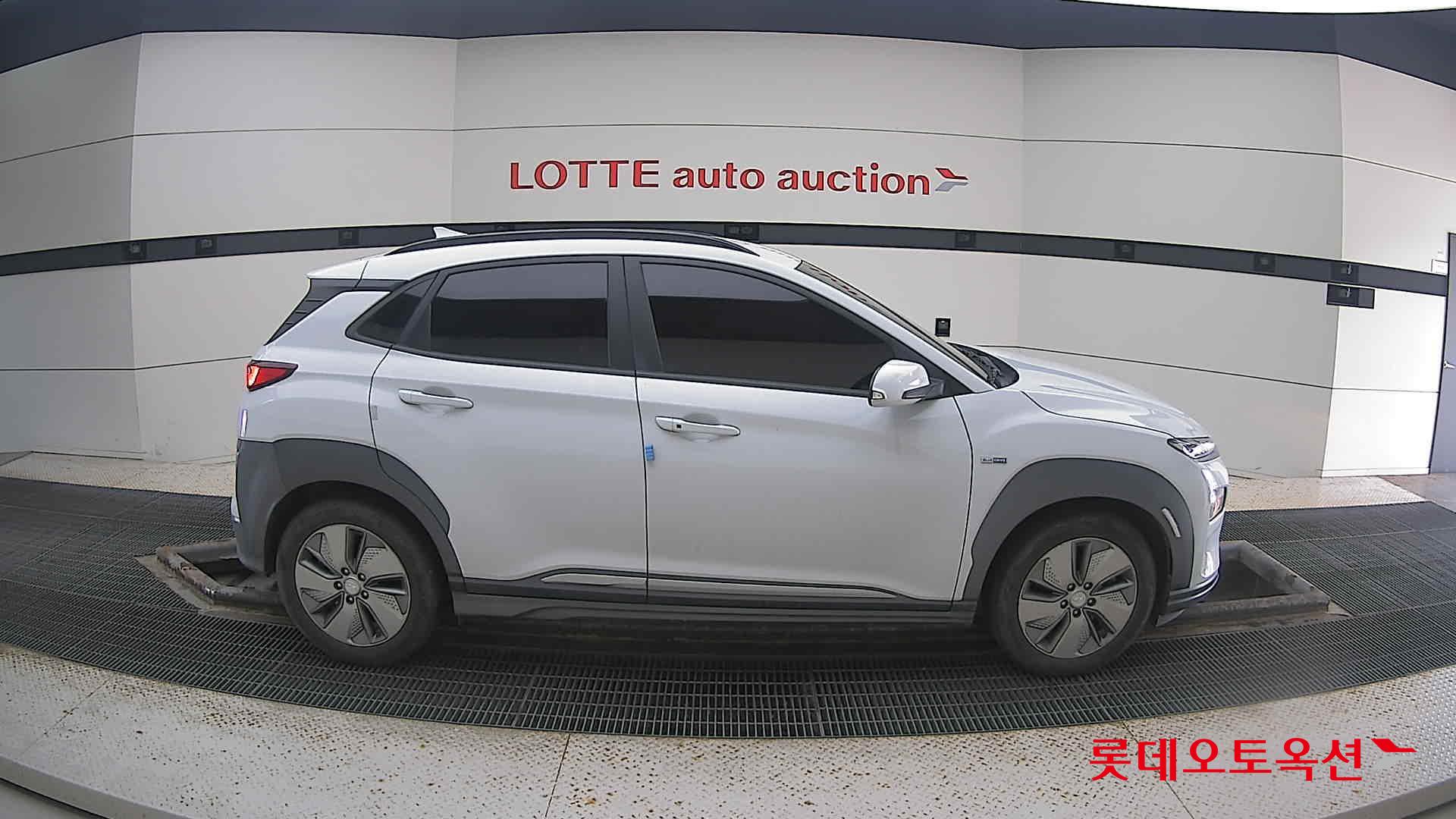 Hyundai KONA Electric 2020 Chokwhite из Кореи, фото 3