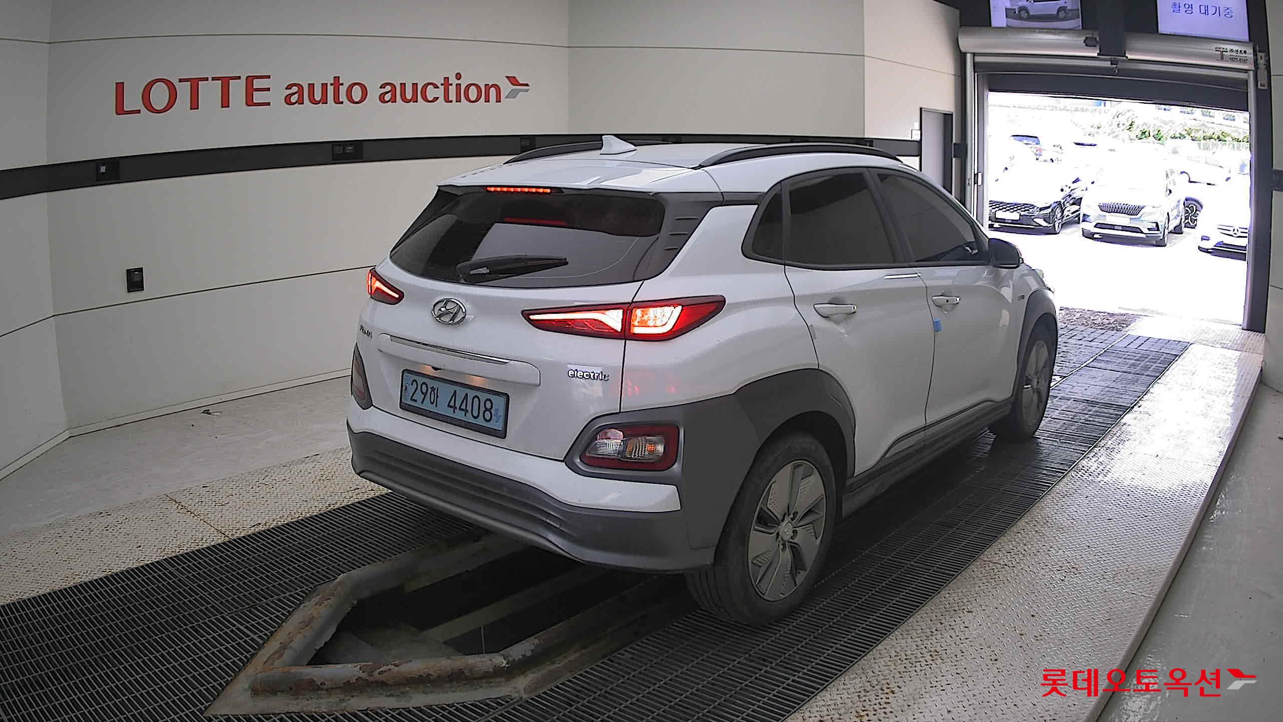 Hyundai KONA Electric 2020 Chokwhite из Кореи, фото 4