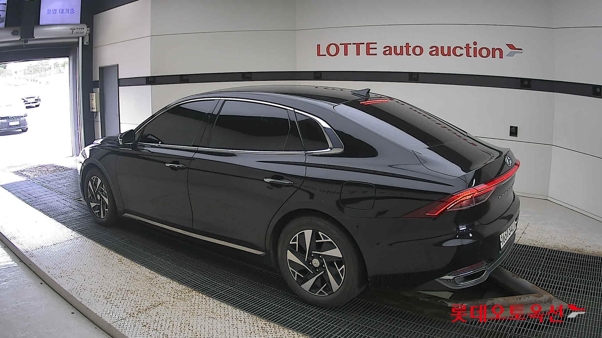 Hyundai Grandeur Hybrid id 3052514 из Кореи 10