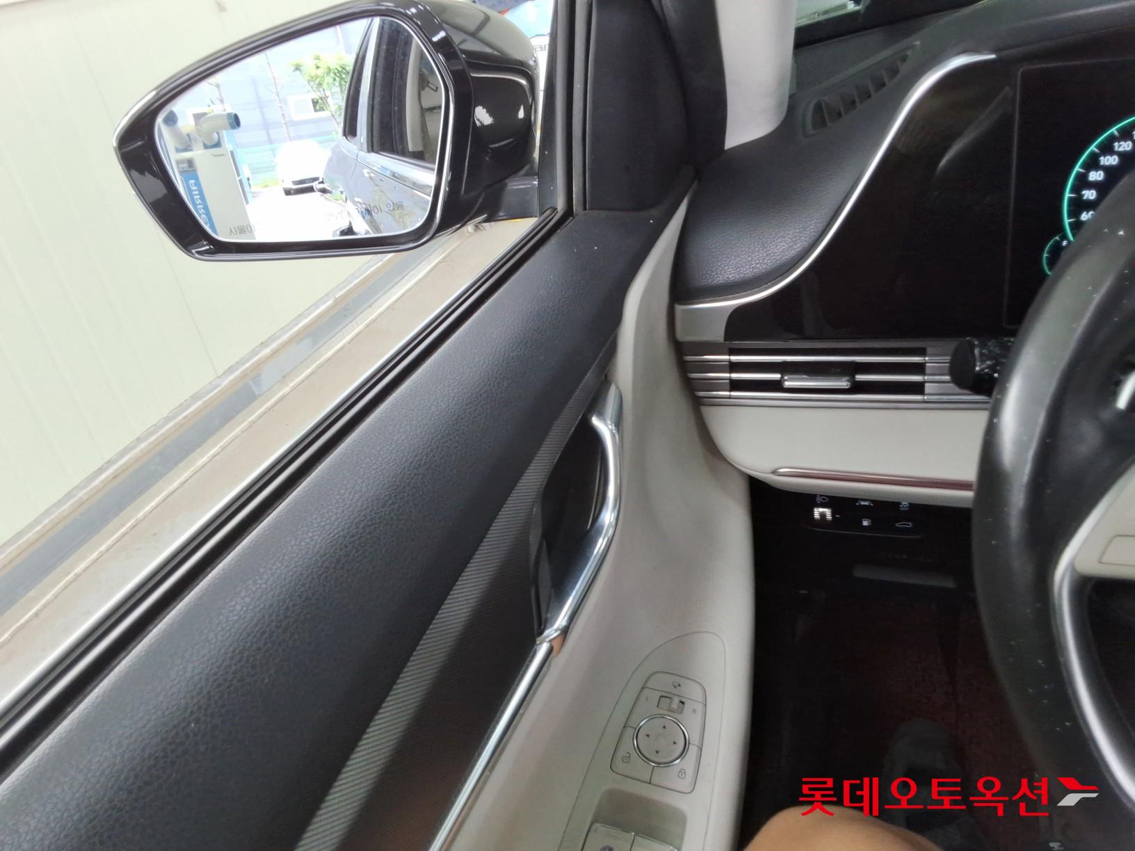 Hyundai Grandeur Hybrid id 3052514 из Кореи 28