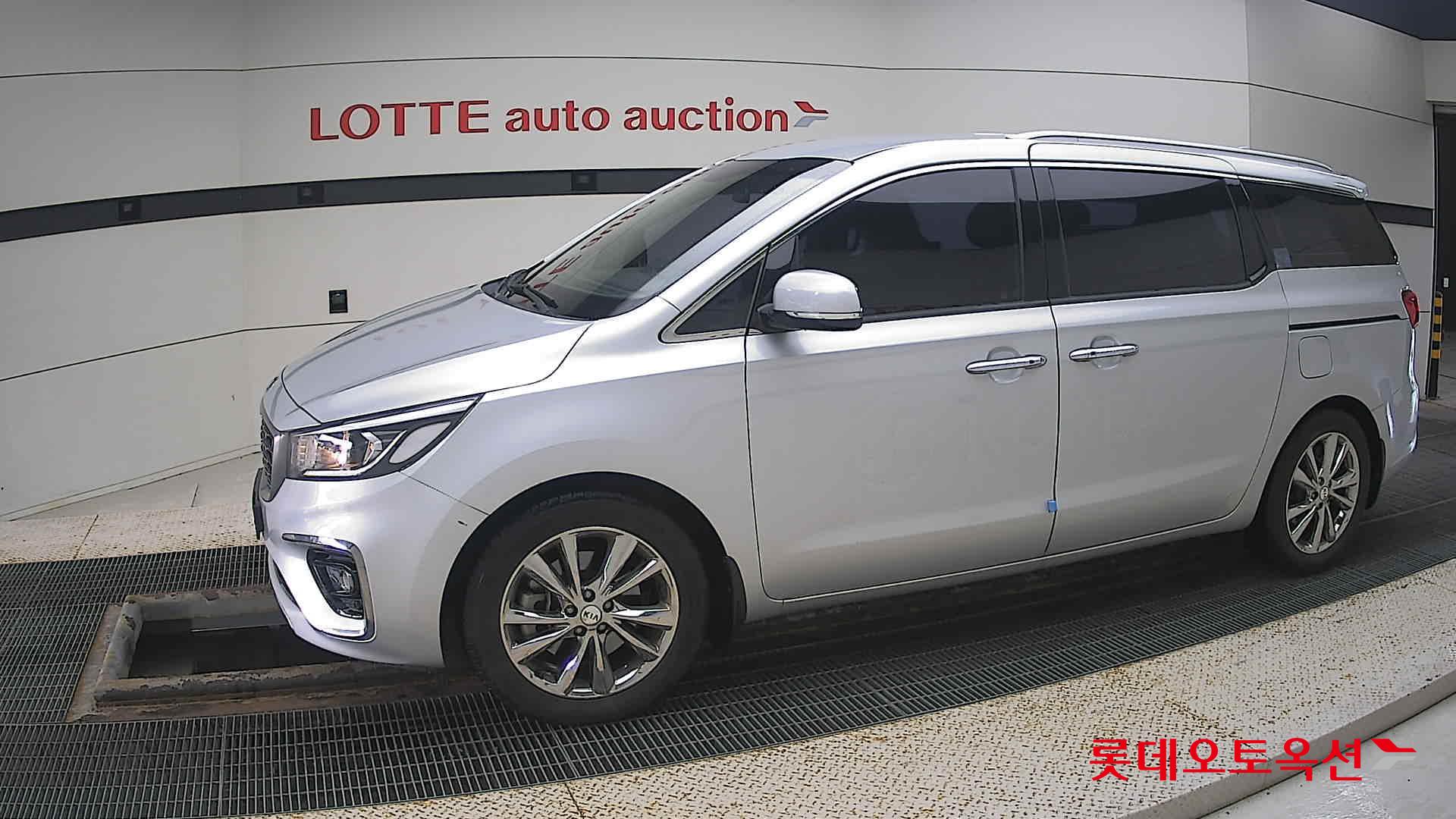 Kia Carnival id 3052550 из Кореи 12