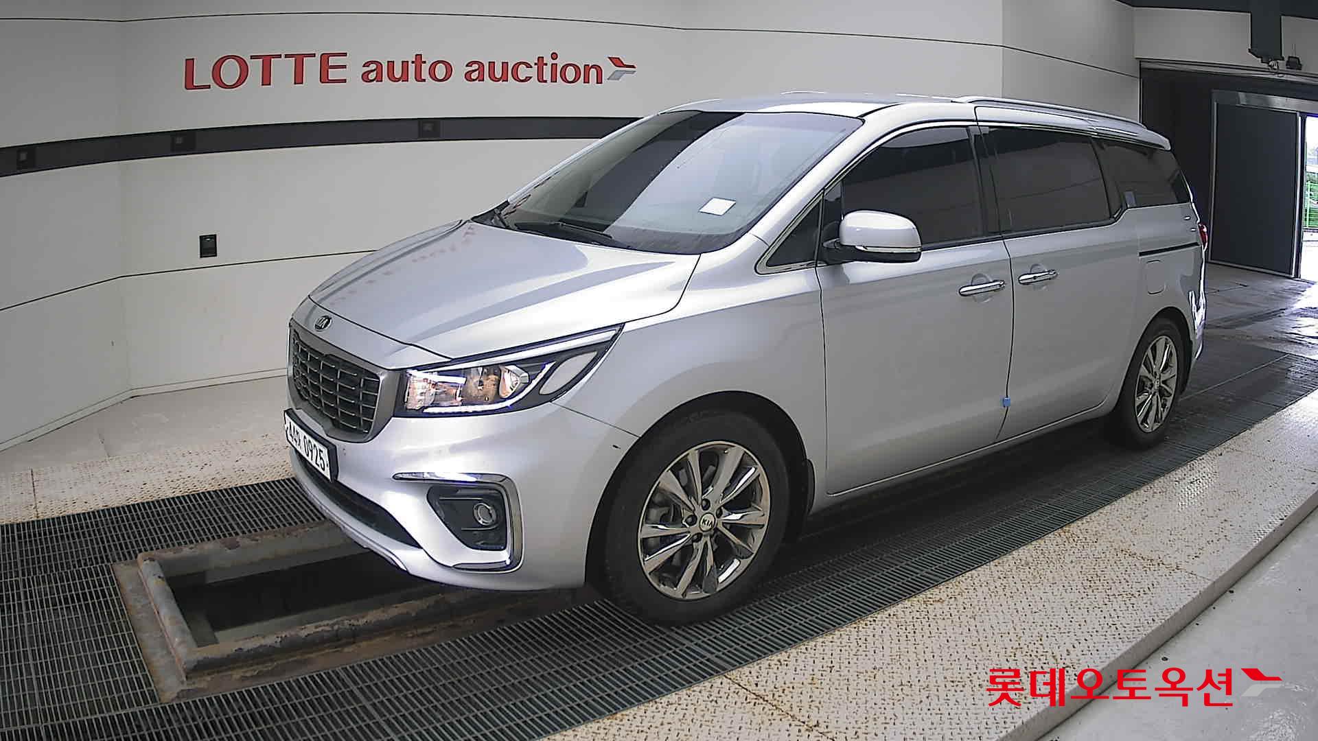 Kia Carnival id 3052550 из Кореи 13