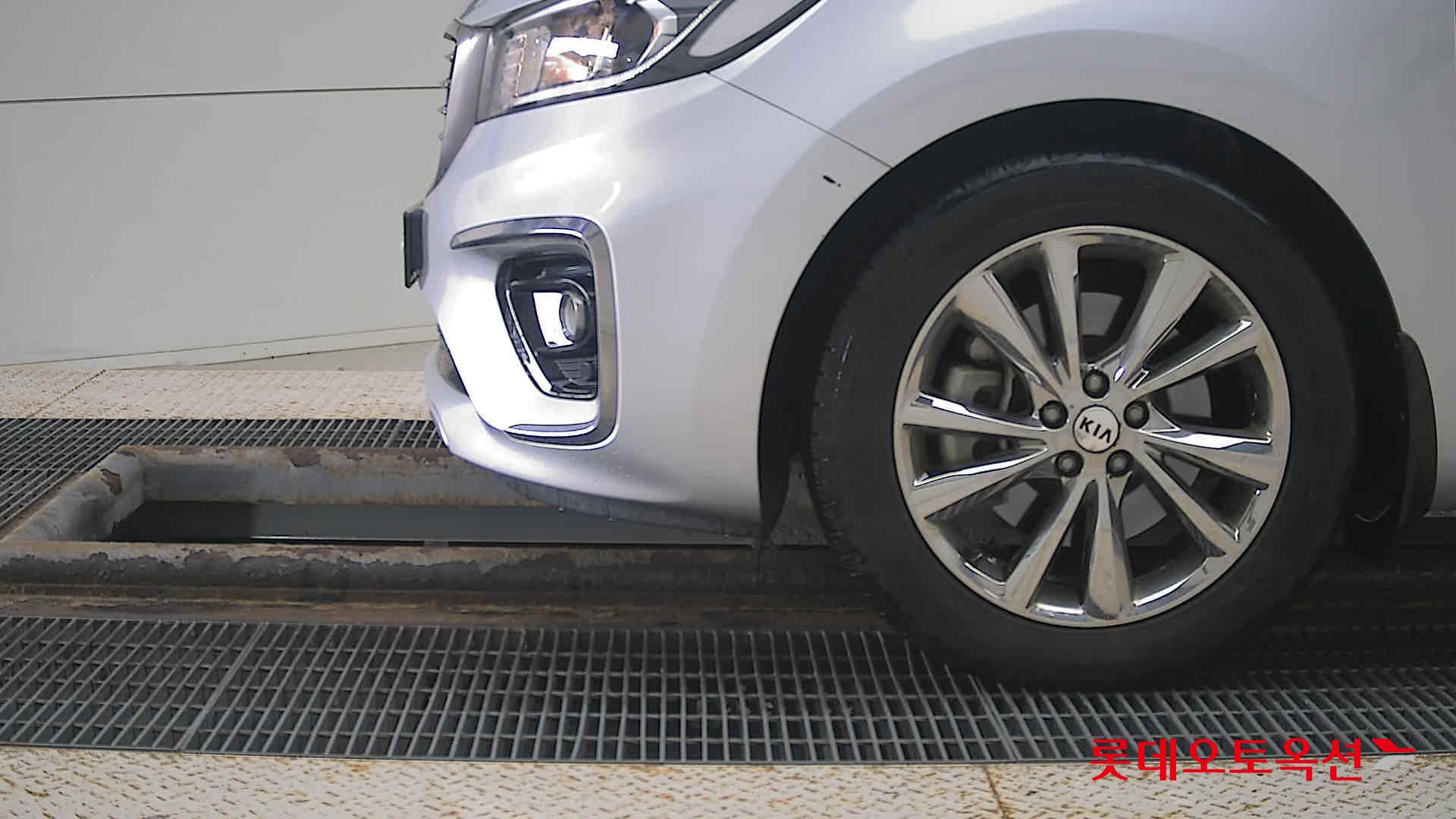 Kia Carnival id 3052550 из Кореи 21