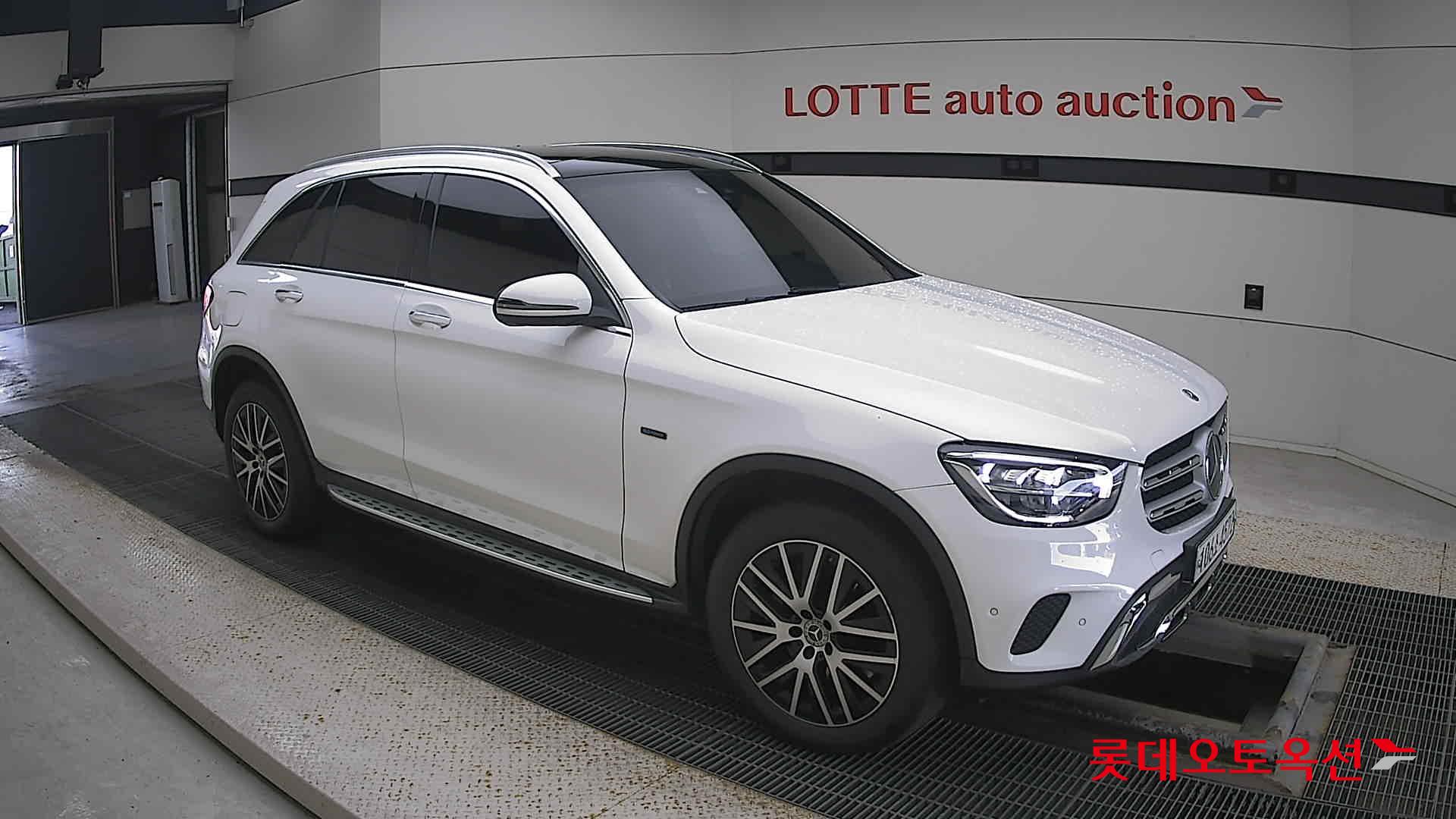 Mercedes-Benz Mercedes-Benz GLC300 e 4MATIC id 3052612 из Кореи 16