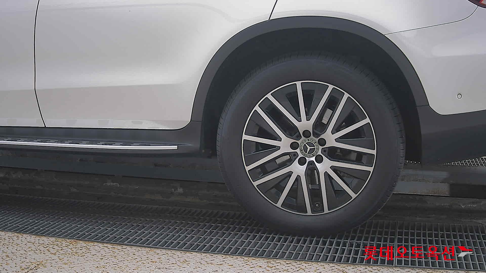 Mercedes-Benz Mercedes-Benz GLC300 e 4MATIC id 3052612 из Кореи 22