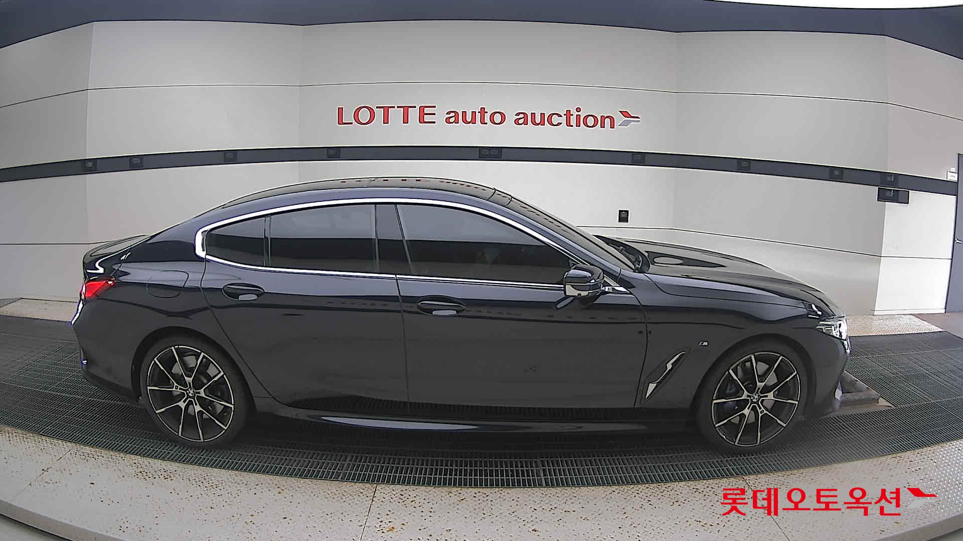 BMW  840i xDrive Gran Coupe M Sport Package 2020 416-CARBON BLACK (BMW) из Кореи, фото 3