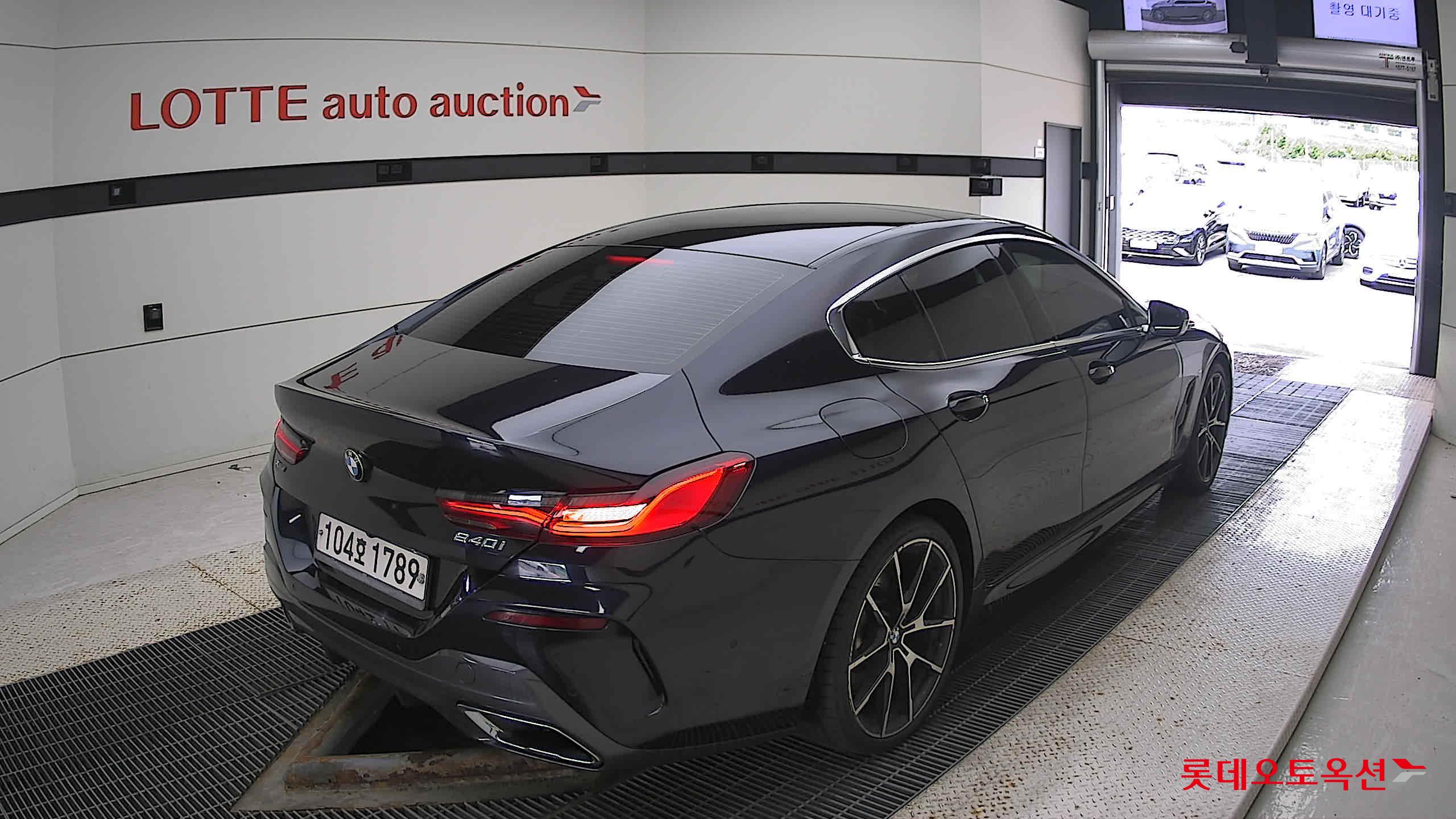 BMW  840i xDrive Gran Coupe M Sport Package 2020 416-CARBON BLACK (BMW) из Кореи, фото 4