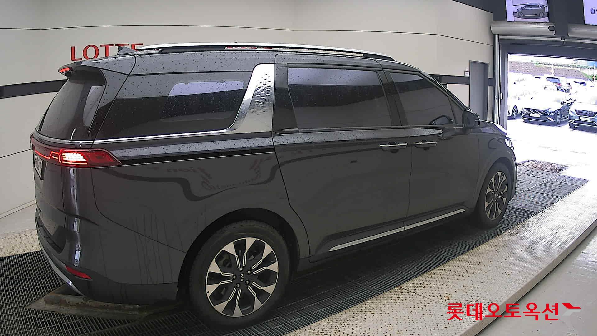 Kia Carnival id 3052549 из Кореи 19